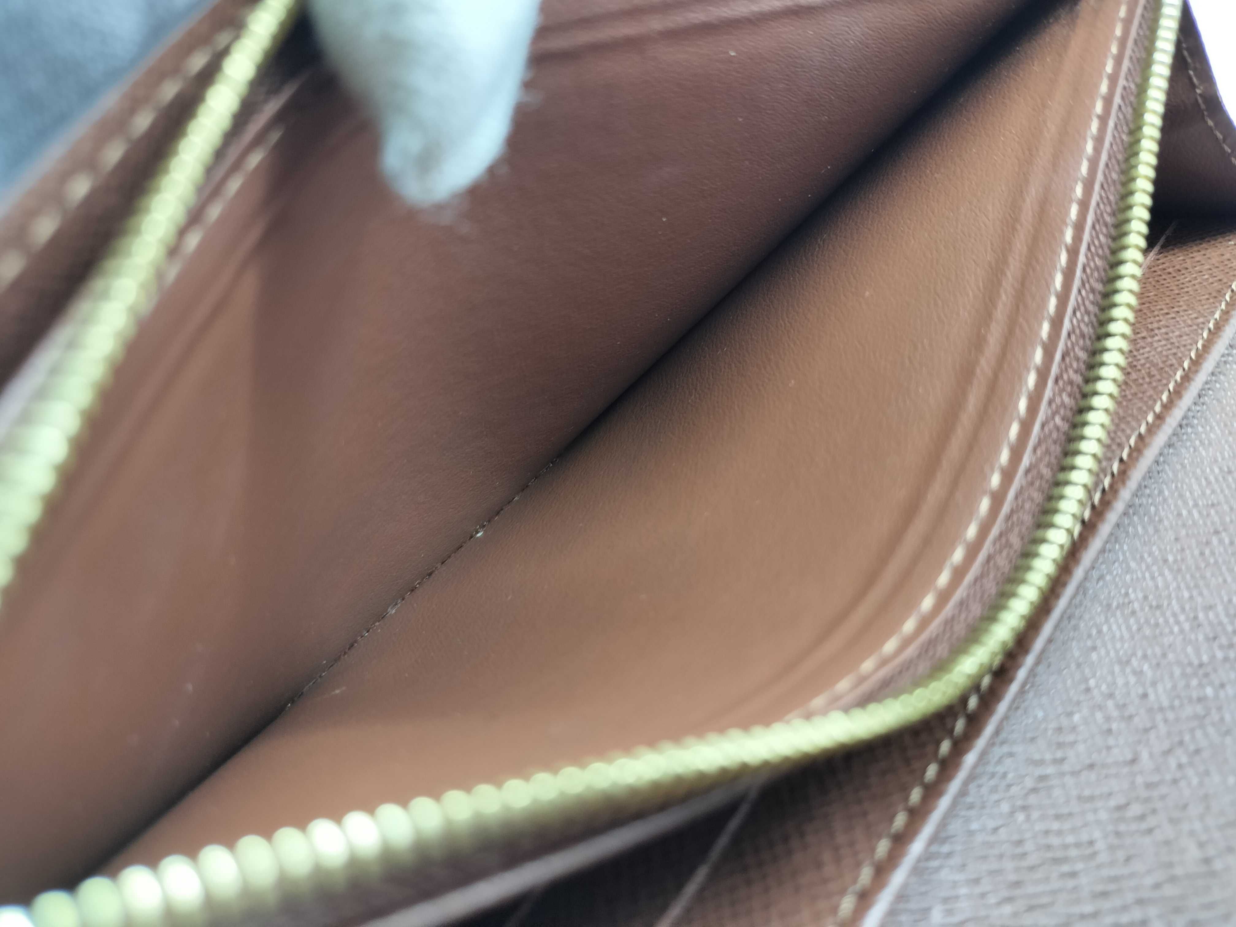 Monogram Portefeuille Sarah Wallet — view 10