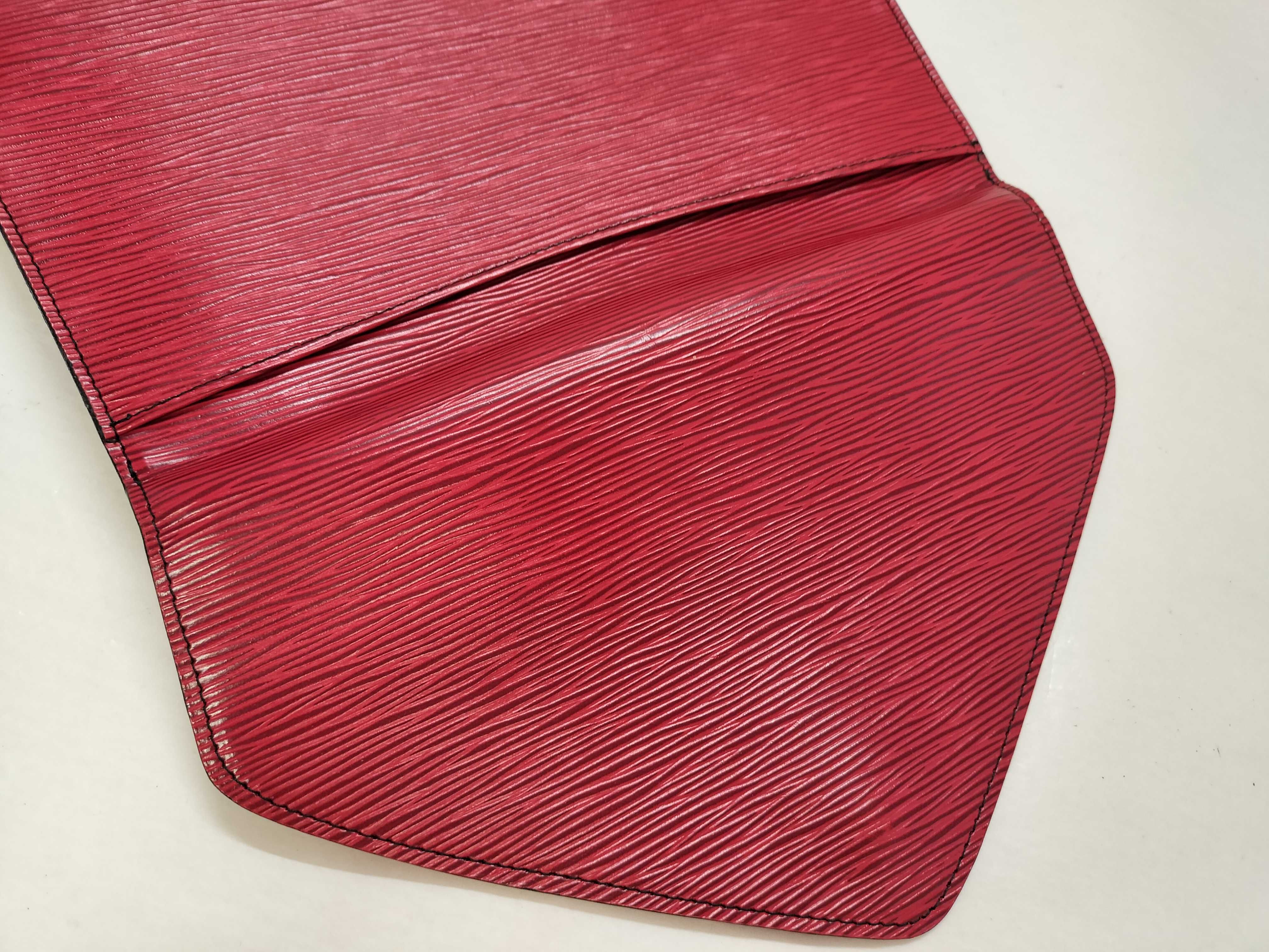 Epi Art Deco Second Bag Red M52637 VU8901 Second Bag — view 12