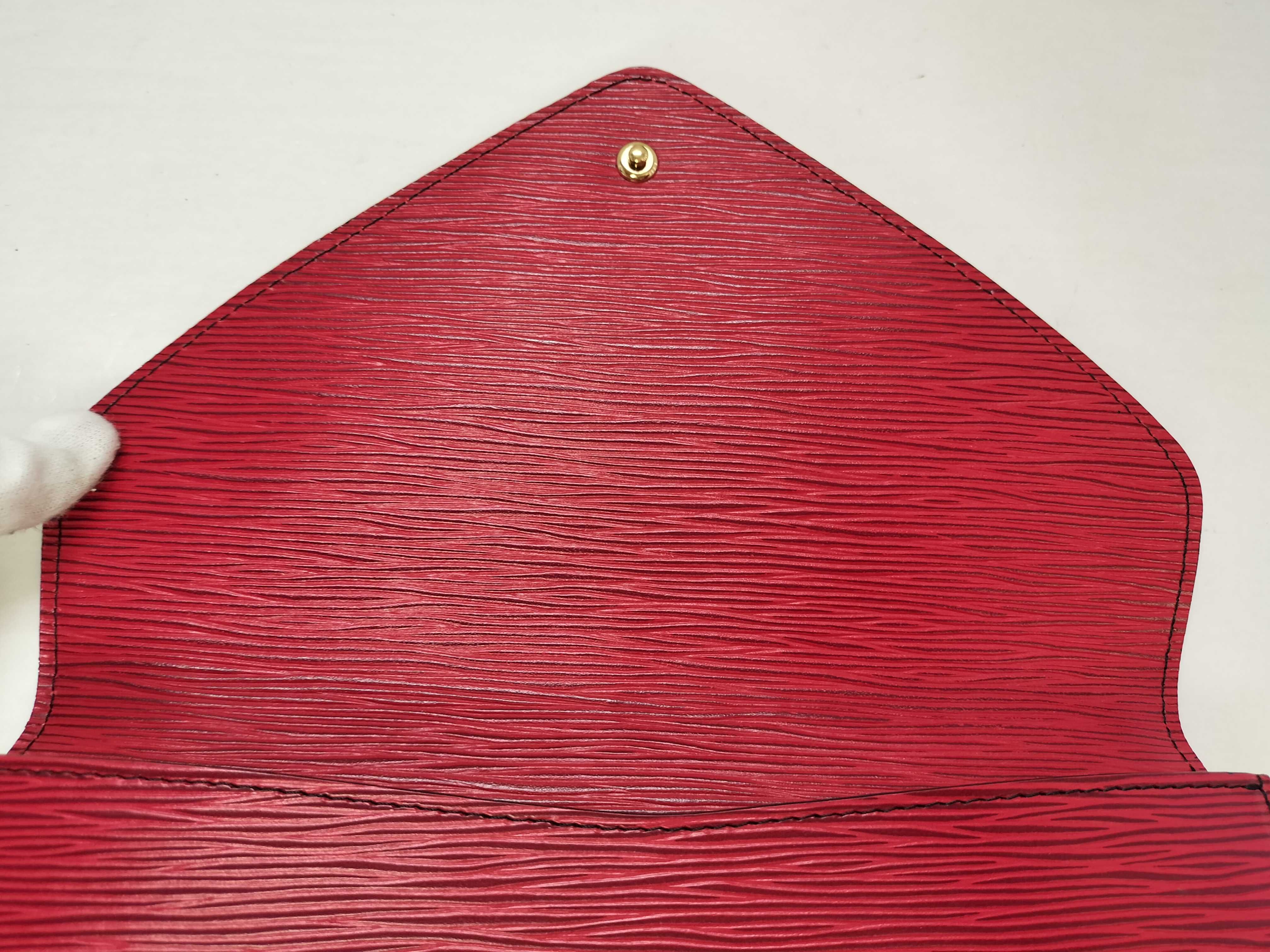 Epi Art Deco Second Bag Red M52637 VU8901 Second Bag — view 9