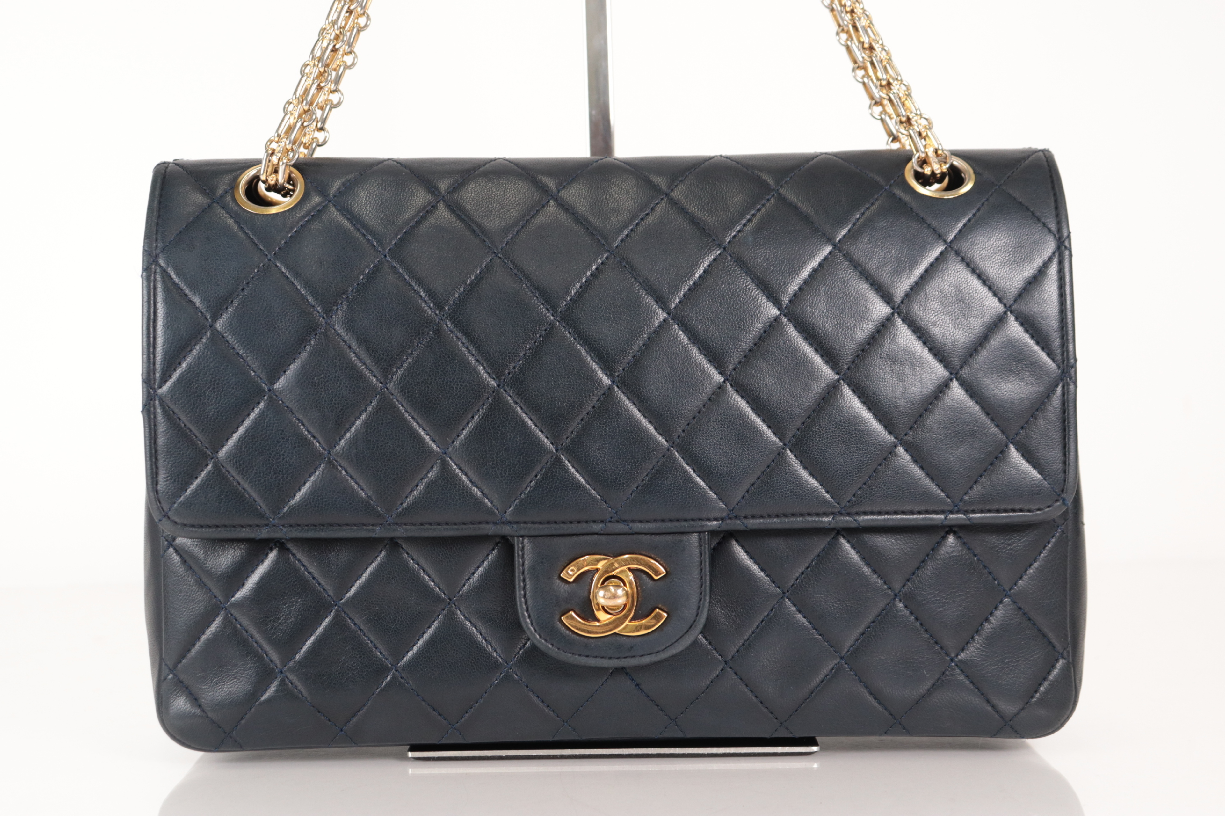 W-Flap 27 Lambskin 2.55 Chain Shoulder Bag Navy (Serial Number 0) — view 2