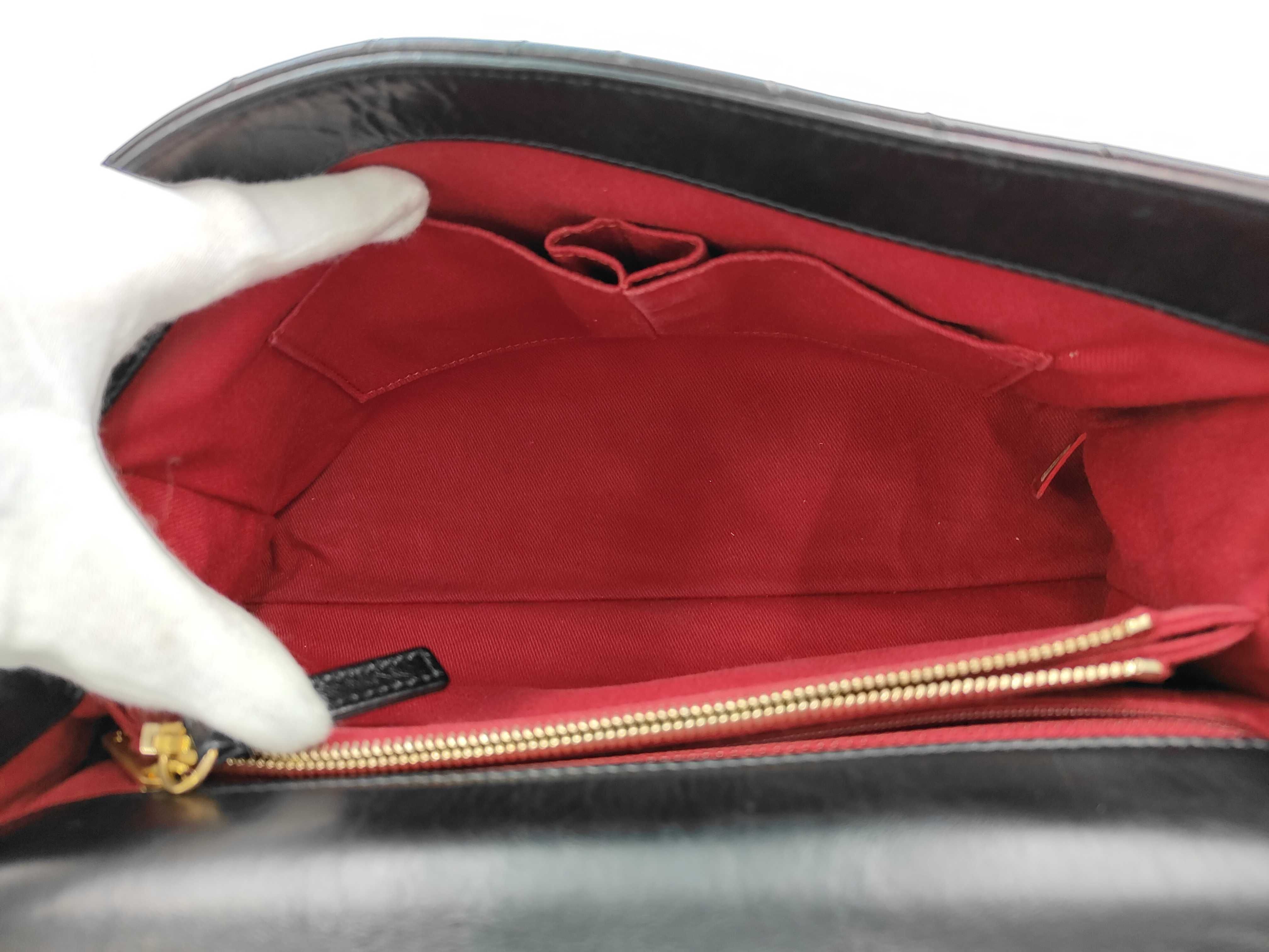Calfskin V-stitch Coco Handle Chevron 2-Way Shoulder Bag, Black, Series 24 — view 11