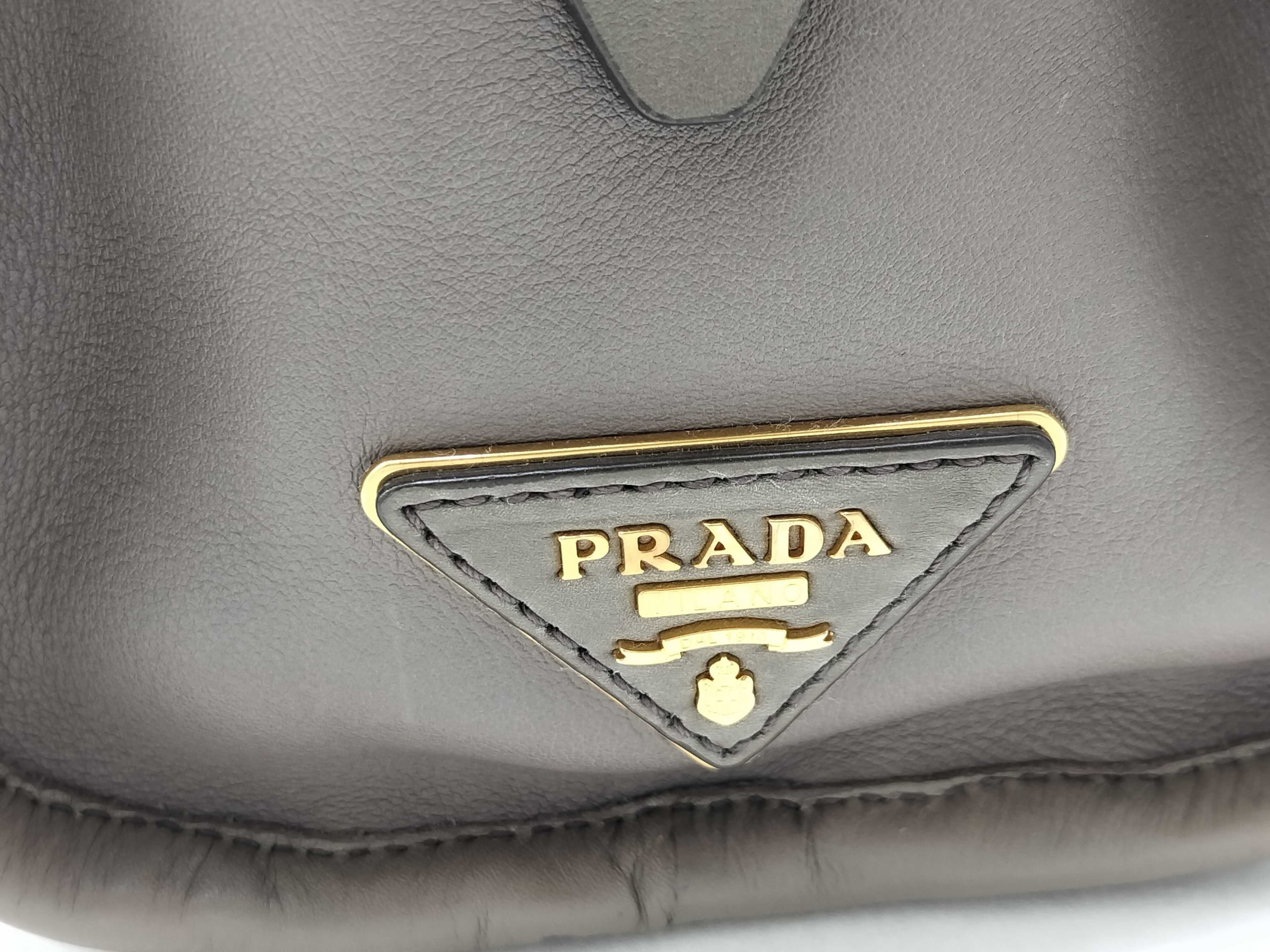 City Calf Leather 2-Way Bag Gray BN2205 Handbag — view 6