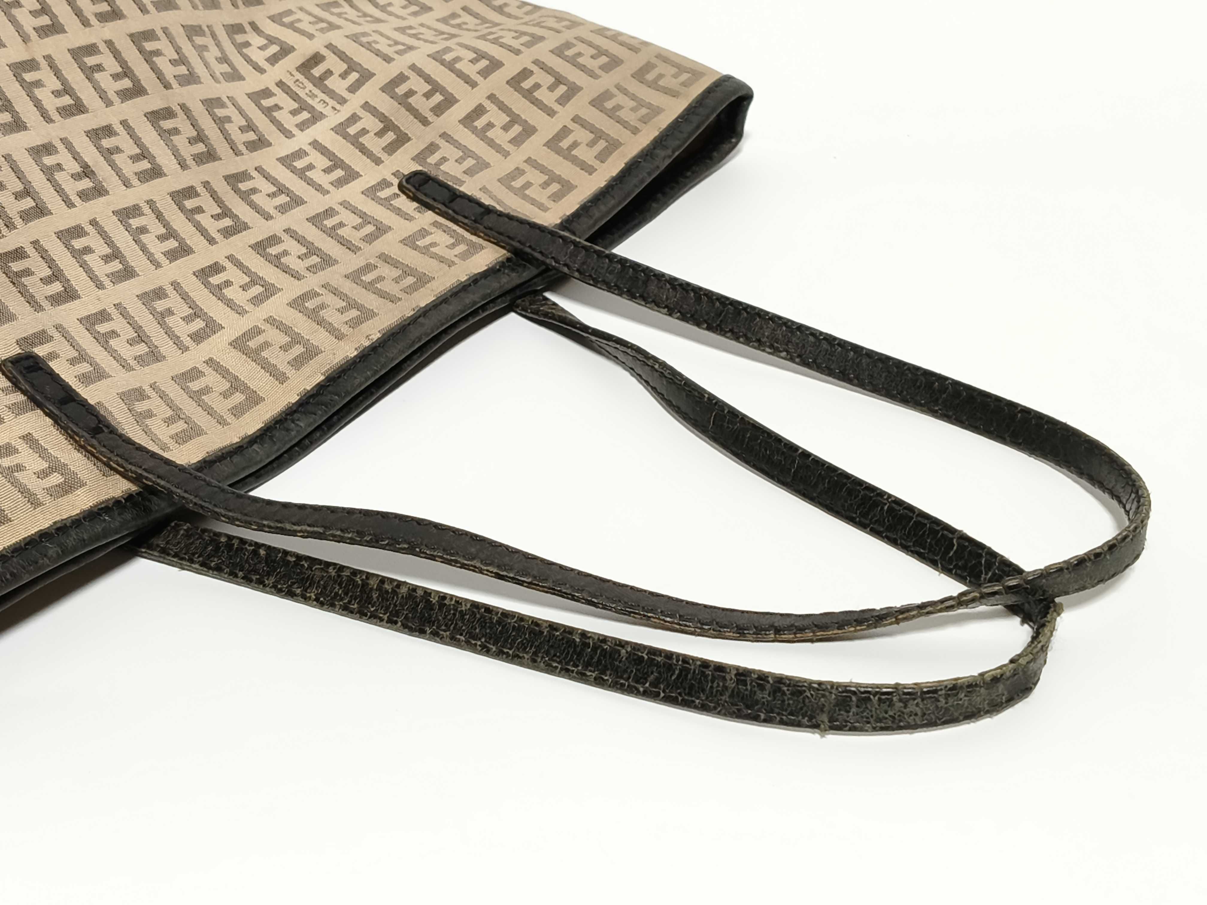 Zucca Pattern Fendi Tote Zucchino Canvas Leather Beige Black Tote Bag — view 3