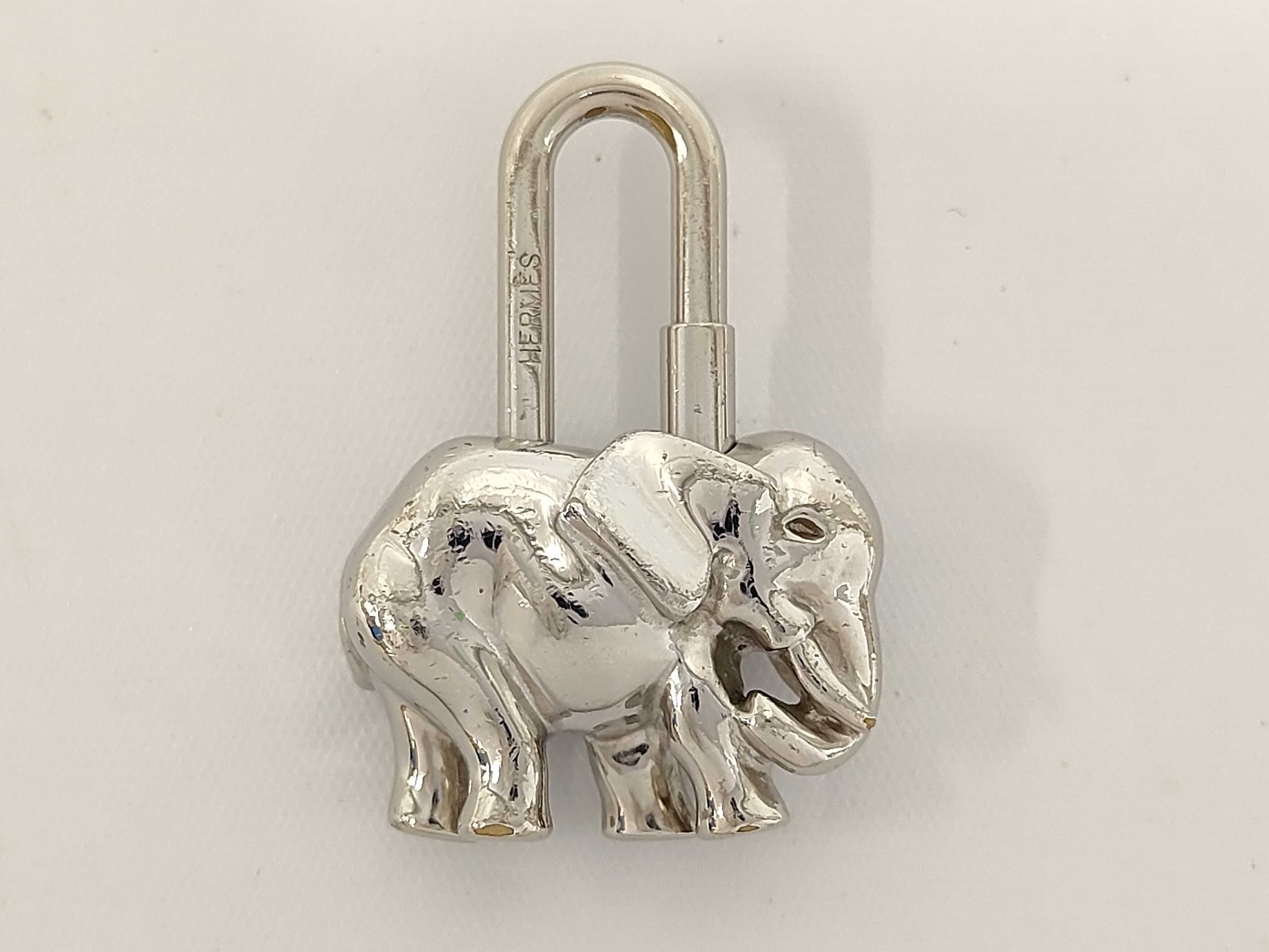 Elephant Cadena Silver Charm Screw-Type Other Accessories — view 2