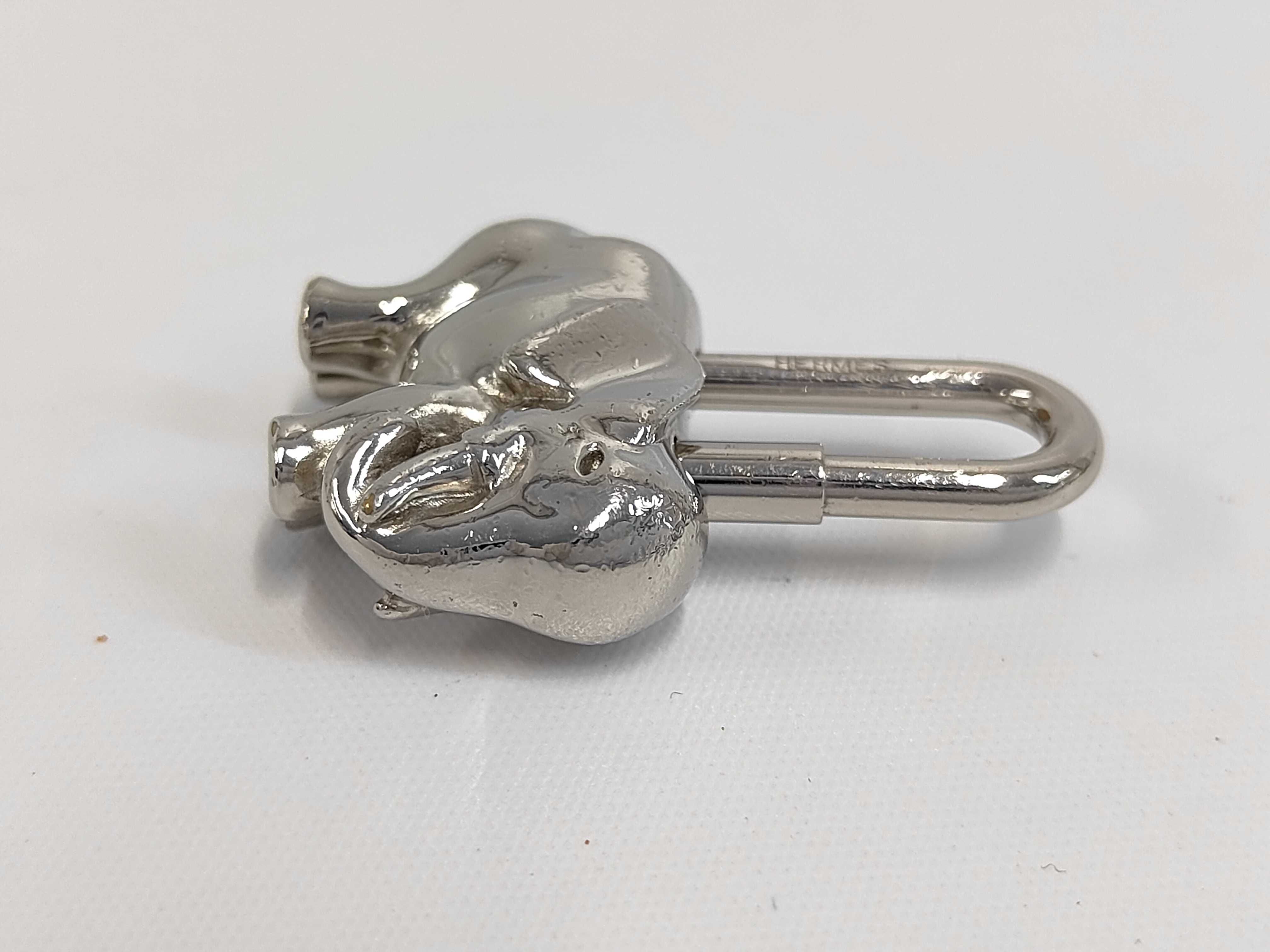 Elephant Cadena Silver Charm Screw-Type Other Accessories — view 3