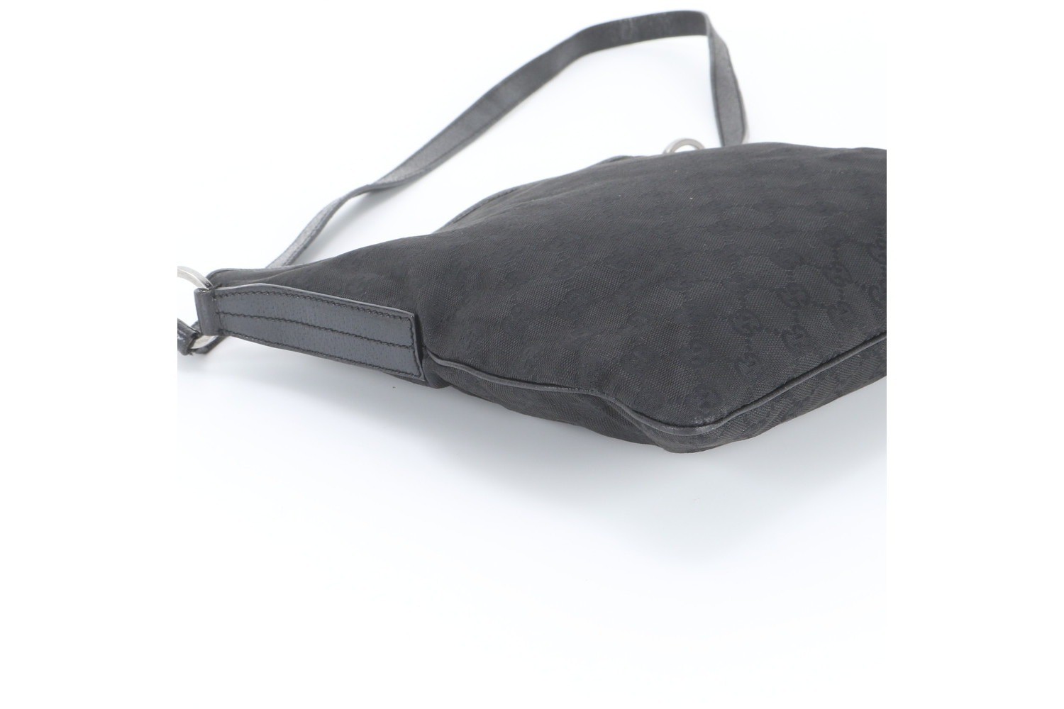 GG Canvas 113013 Leather Shoulder Bag — view 5