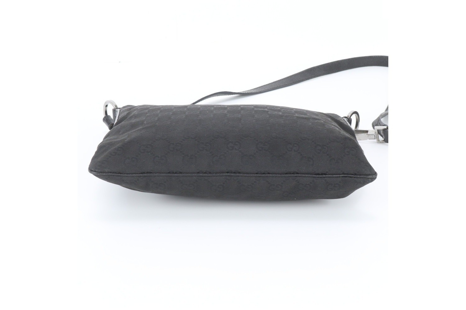 GG Canvas 113013 Leather Shoulder Bag — view 6
