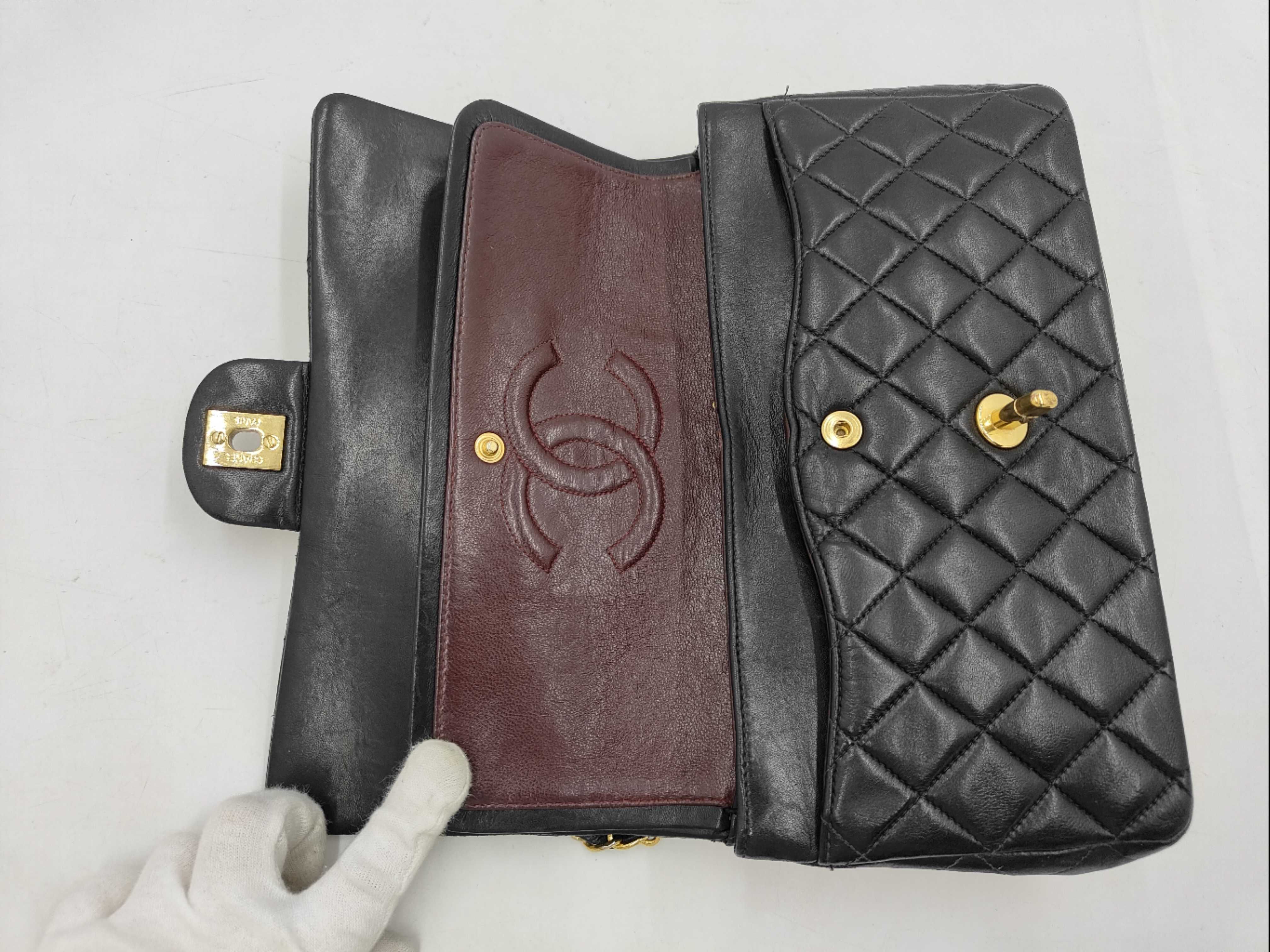 Matelassé 25 Double Flap Chain Shoulder Bag, Lambskin, No. 8 — view 7