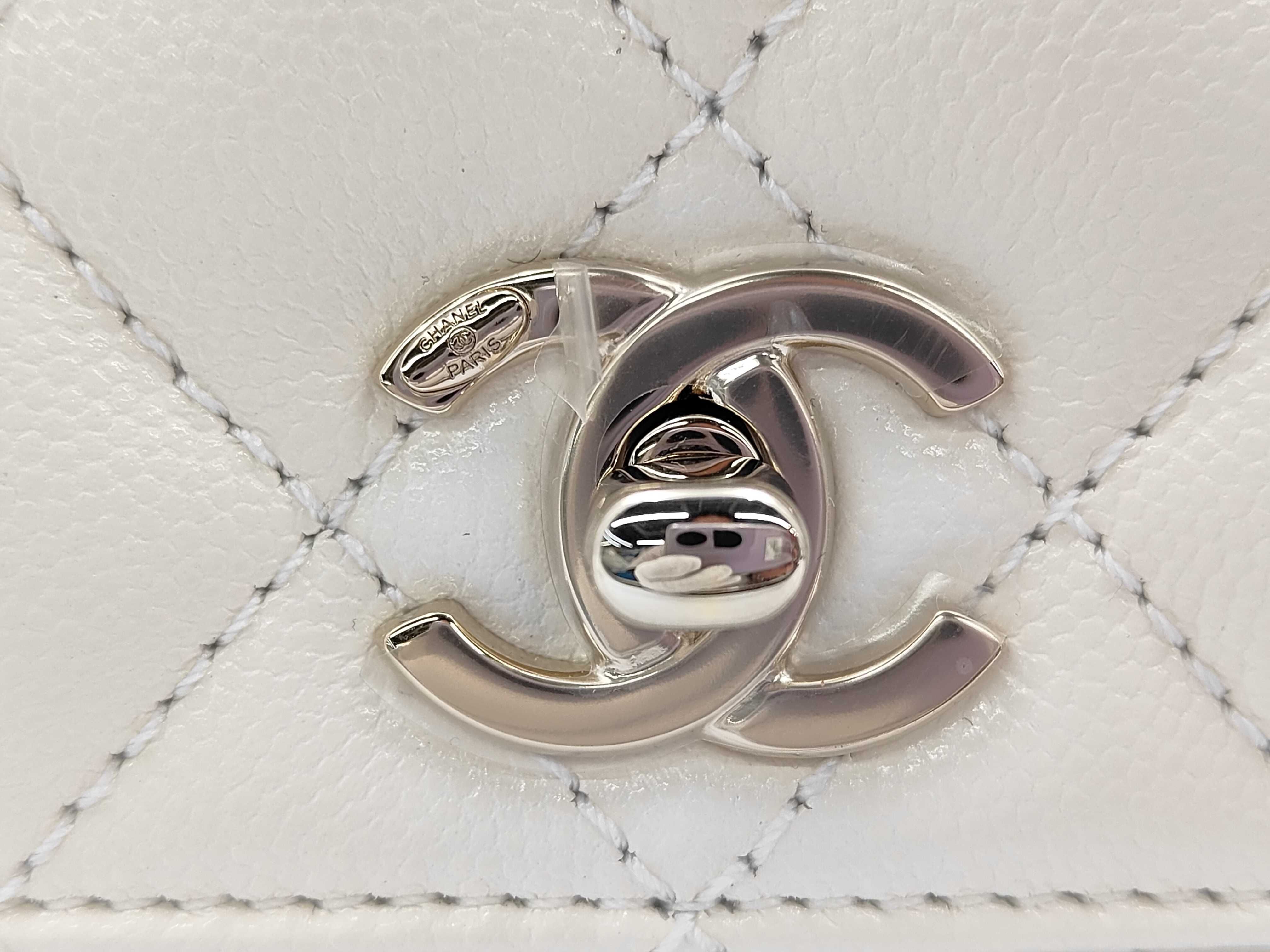 Coco Handle 24 XS Matelassé Caviar Skin White Gold Hardware A92990 Shoulder Bag — view 11