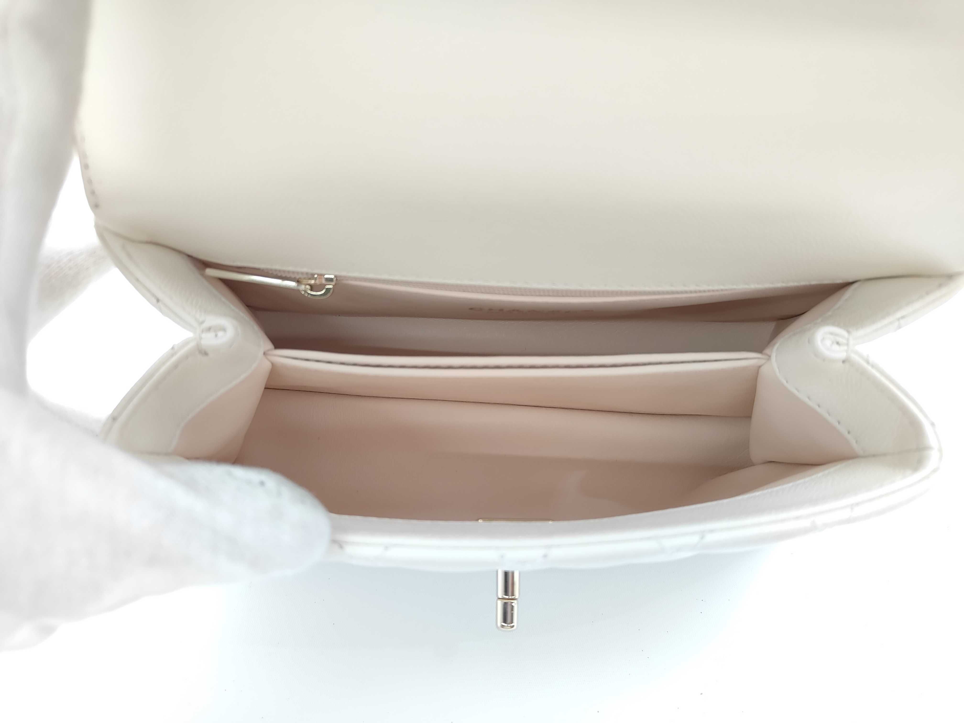 Coco Handle 24 XS Matelassé Caviar Skin White Gold Hardware A92990 Shoulder Bag — view 8