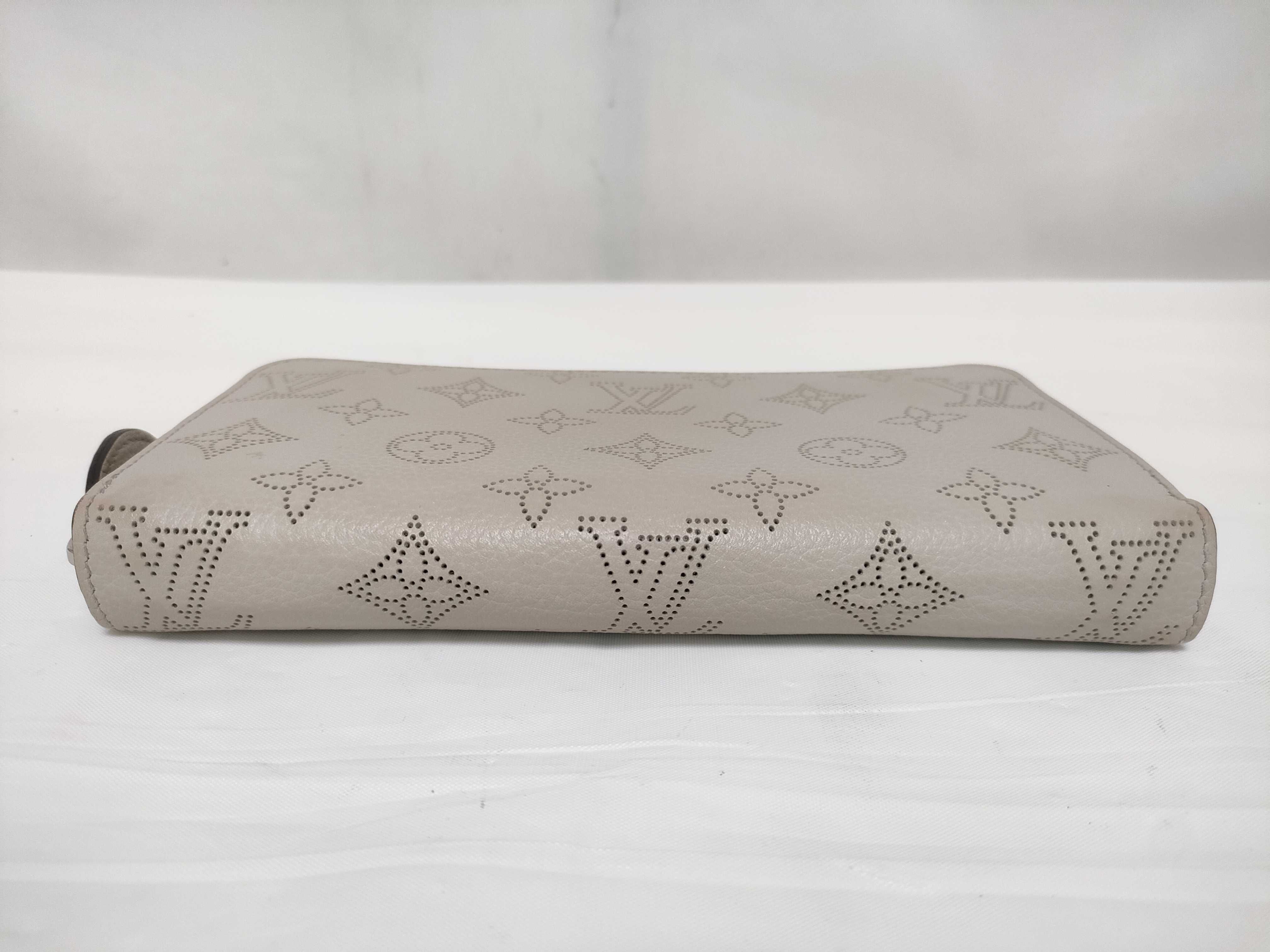 Monogram M68670 Mahina Zippy Wallet — view 3