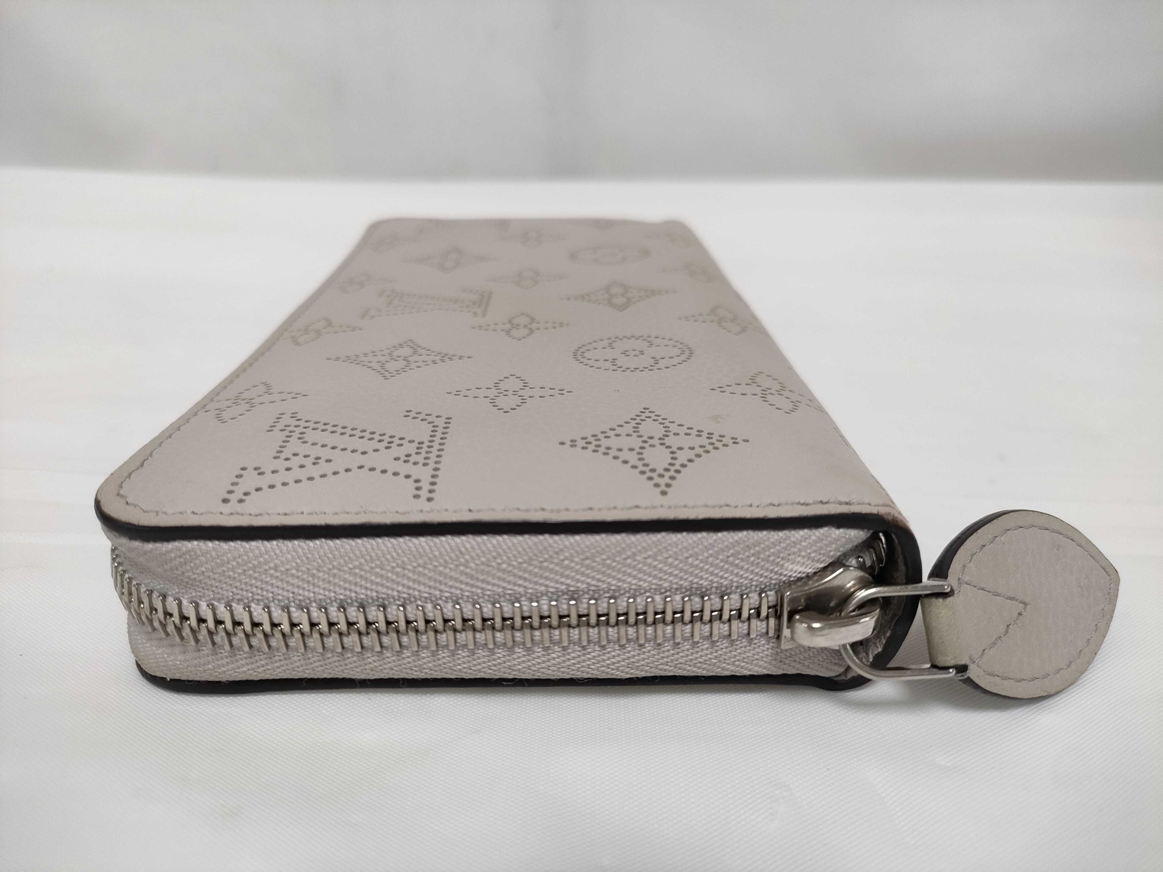 Monogram M68670 Mahina Zippy Wallet — view 5