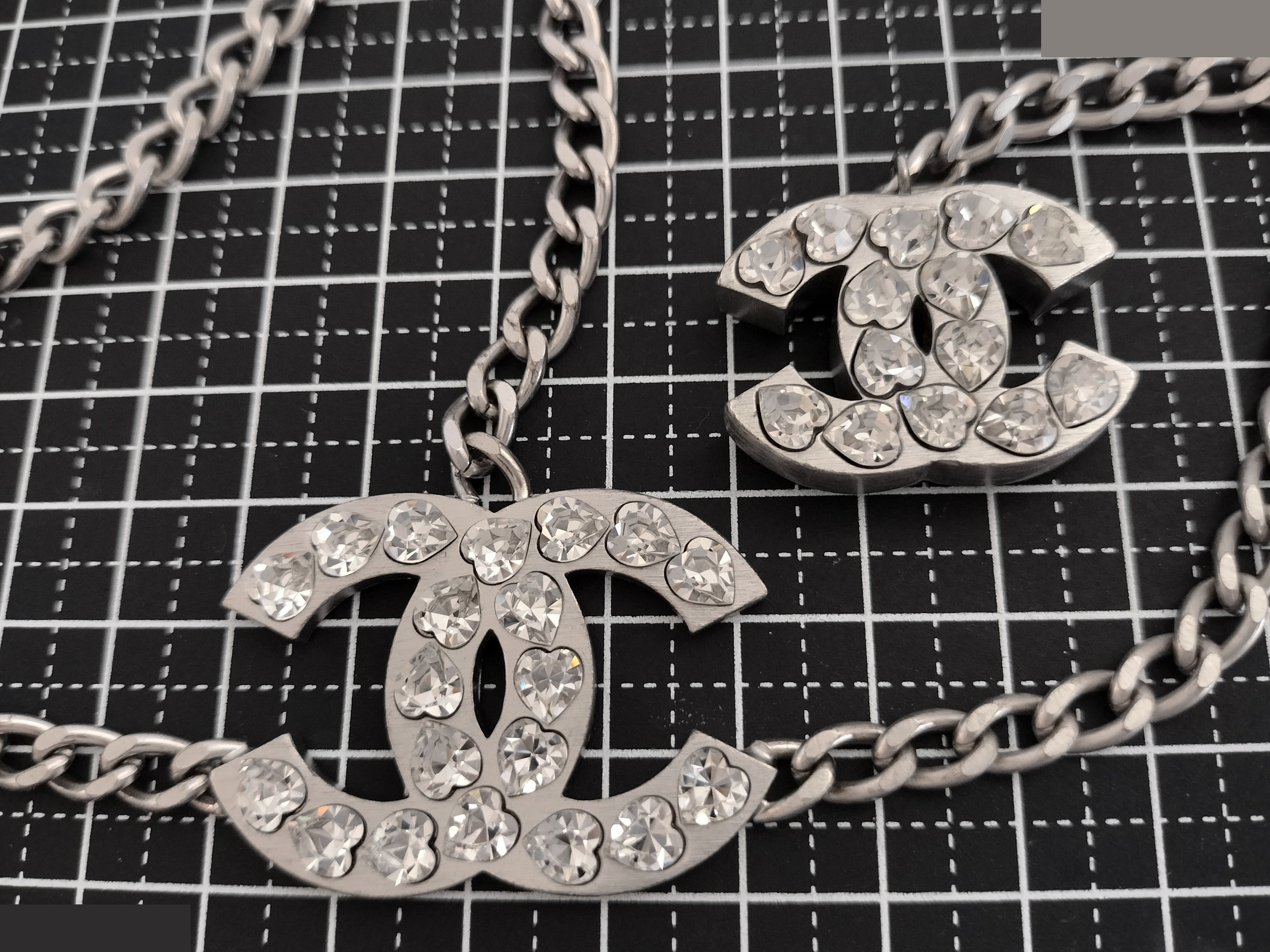 Coco Heart Rhinestone Silver Chain Belt (Chain approx. 90cm) — view 7
