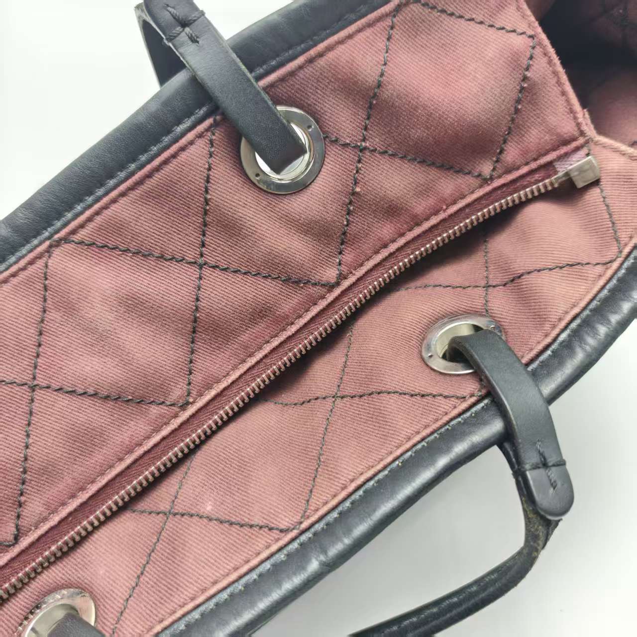【*Shipped from: China*】CHANEL Leather Shoulder Bag No. 19 — view 12