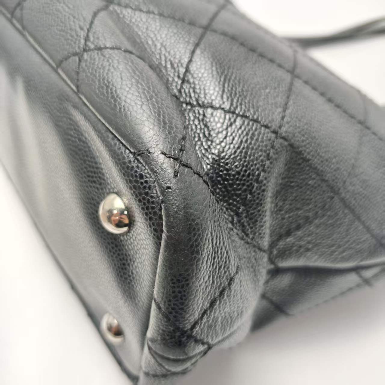 【*Shipped from: China*】CHANEL Leather Shoulder Bag No. 19 — view 5