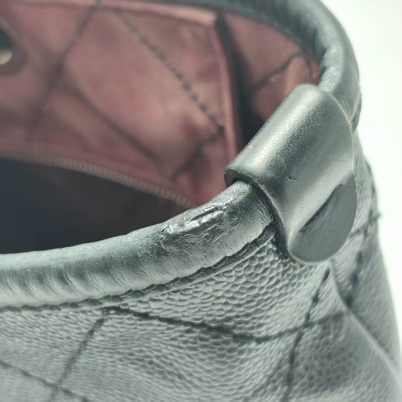 【*Shipped from: China*】CHANEL Leather Shoulder Bag No. 19 — view 10