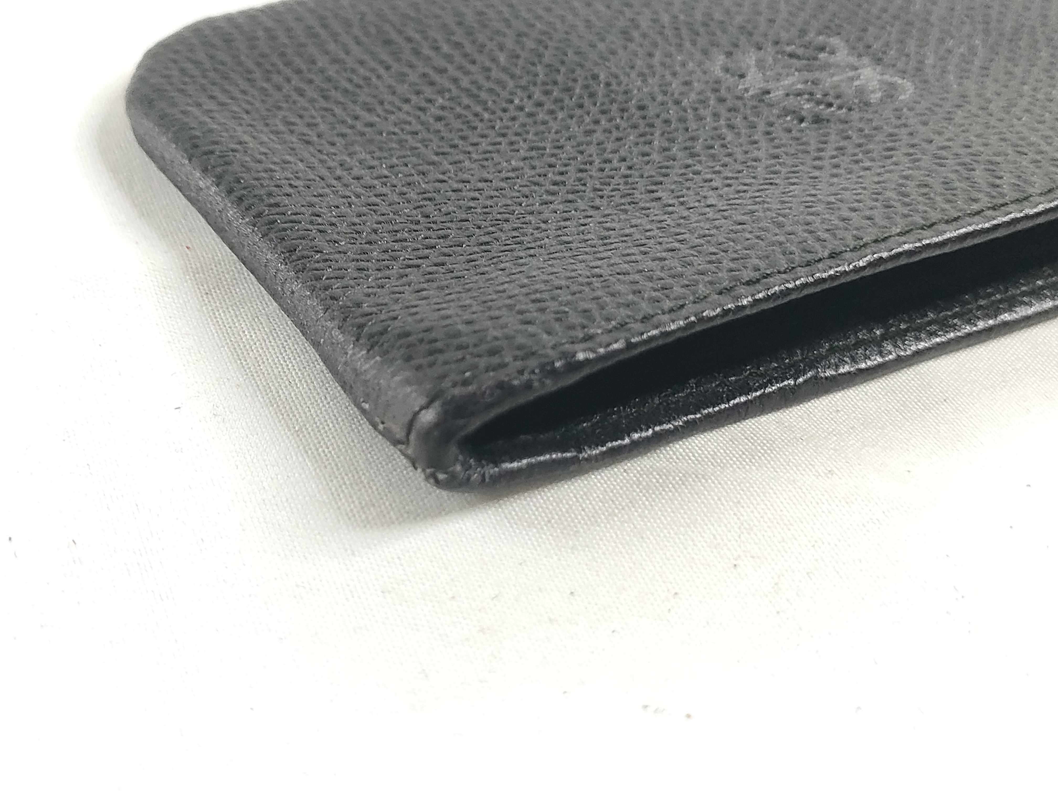 coin case — view 4