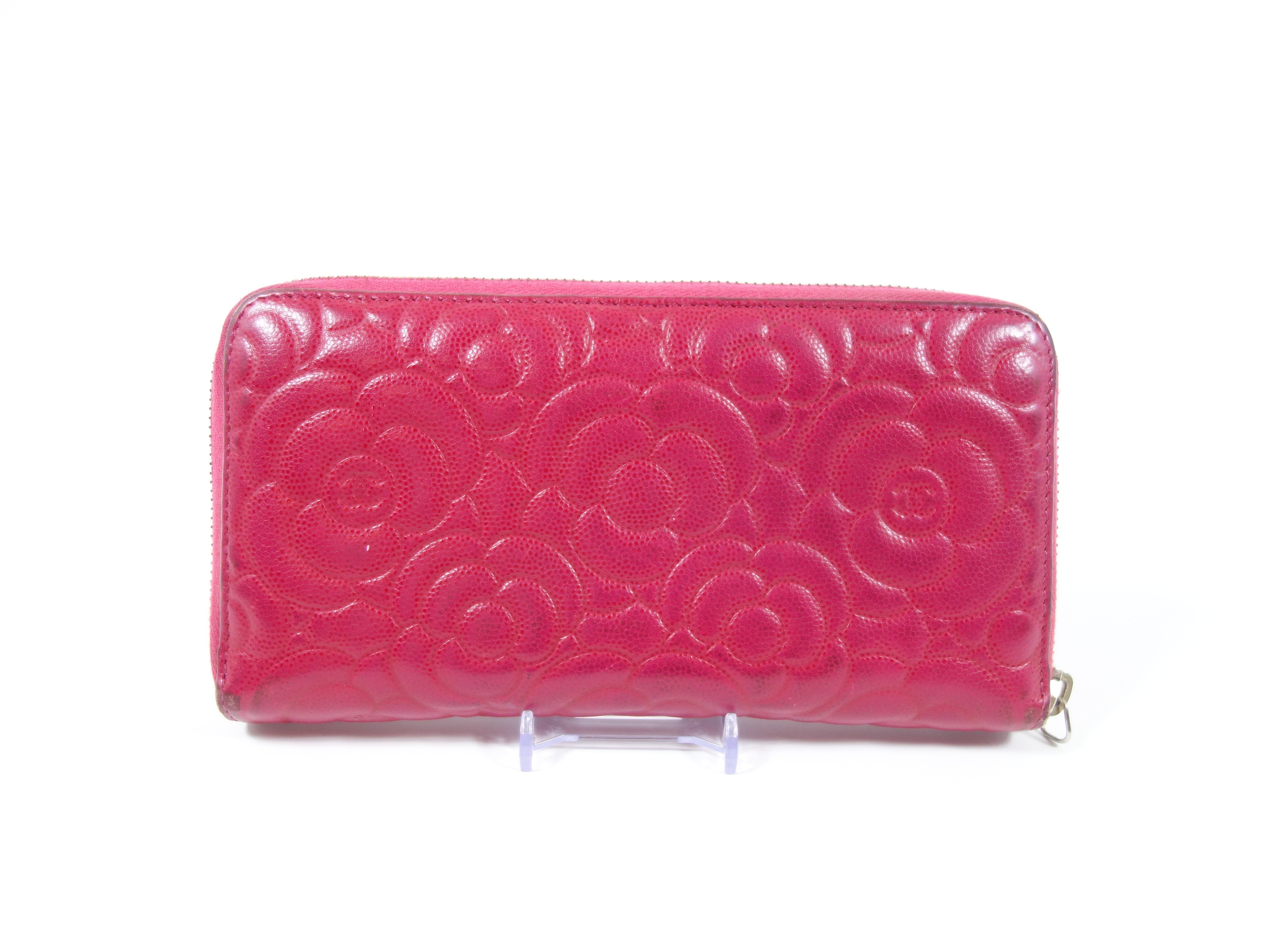 Caviar skin (bags) and wallets — view 2