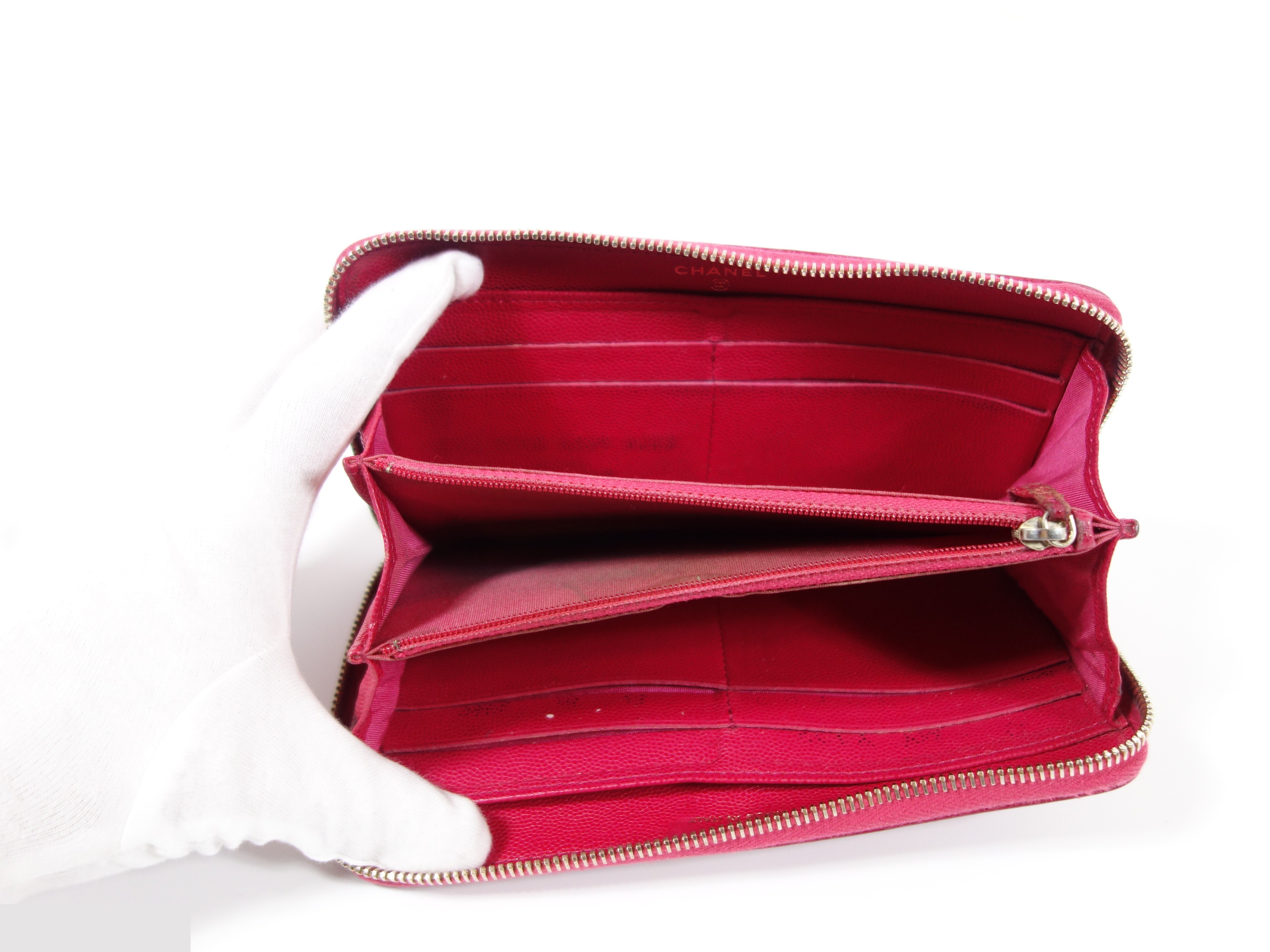 Caviar skin (bags) and wallets — view 5