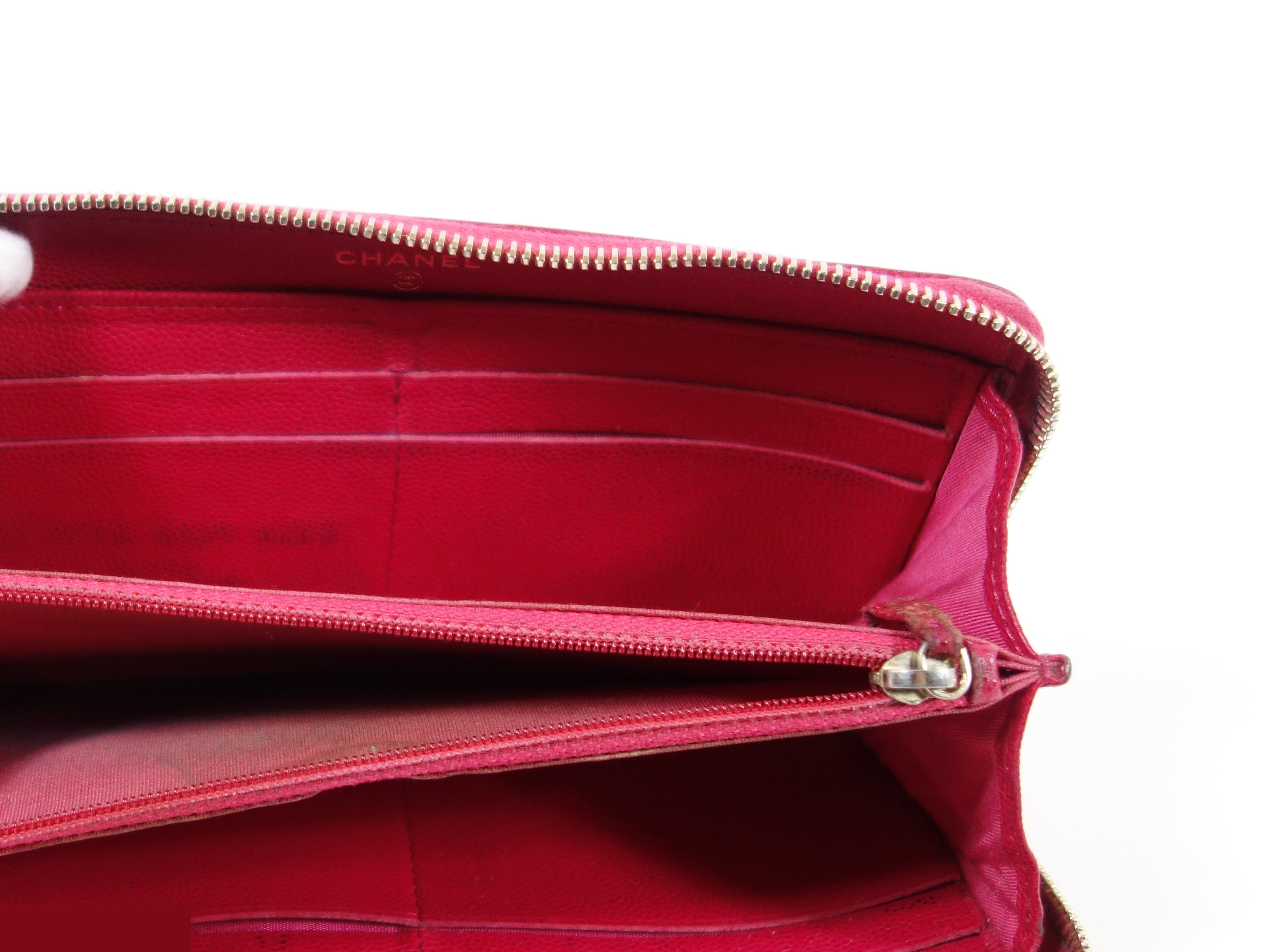Caviar skin (bags) and wallets — view 6