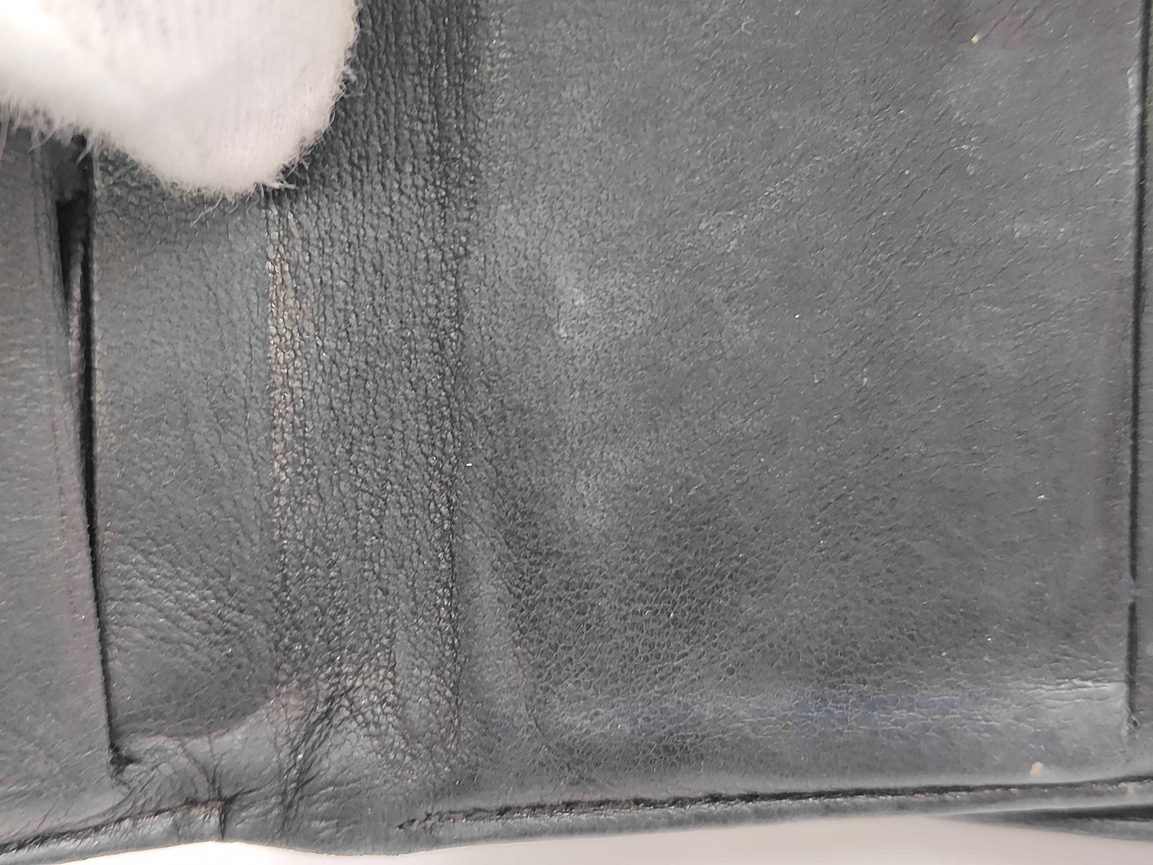 Caviar Skin Coco Mark Double Snap Wallet — view 9