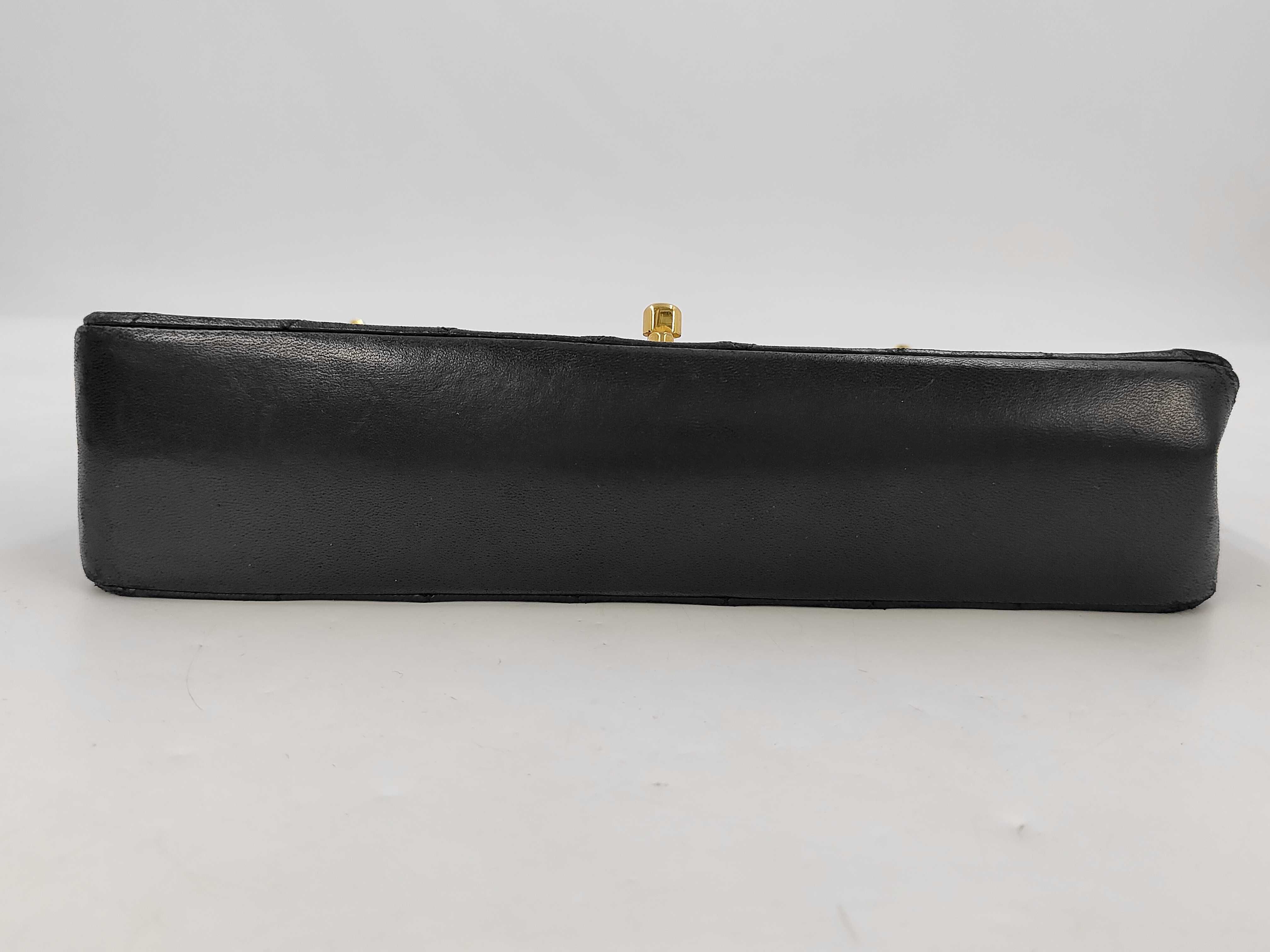 Matelassé 25 Lambskin Double Flap Double Chain Bag Black Gold Hardware Shoulder Bag — view 4