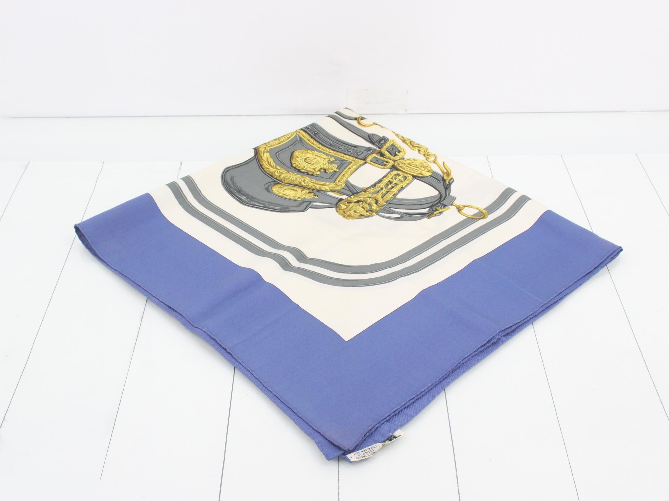 Tag attached. Carre 90 BRIDES de GALA ceremonial horse bridle scarf. — view 2