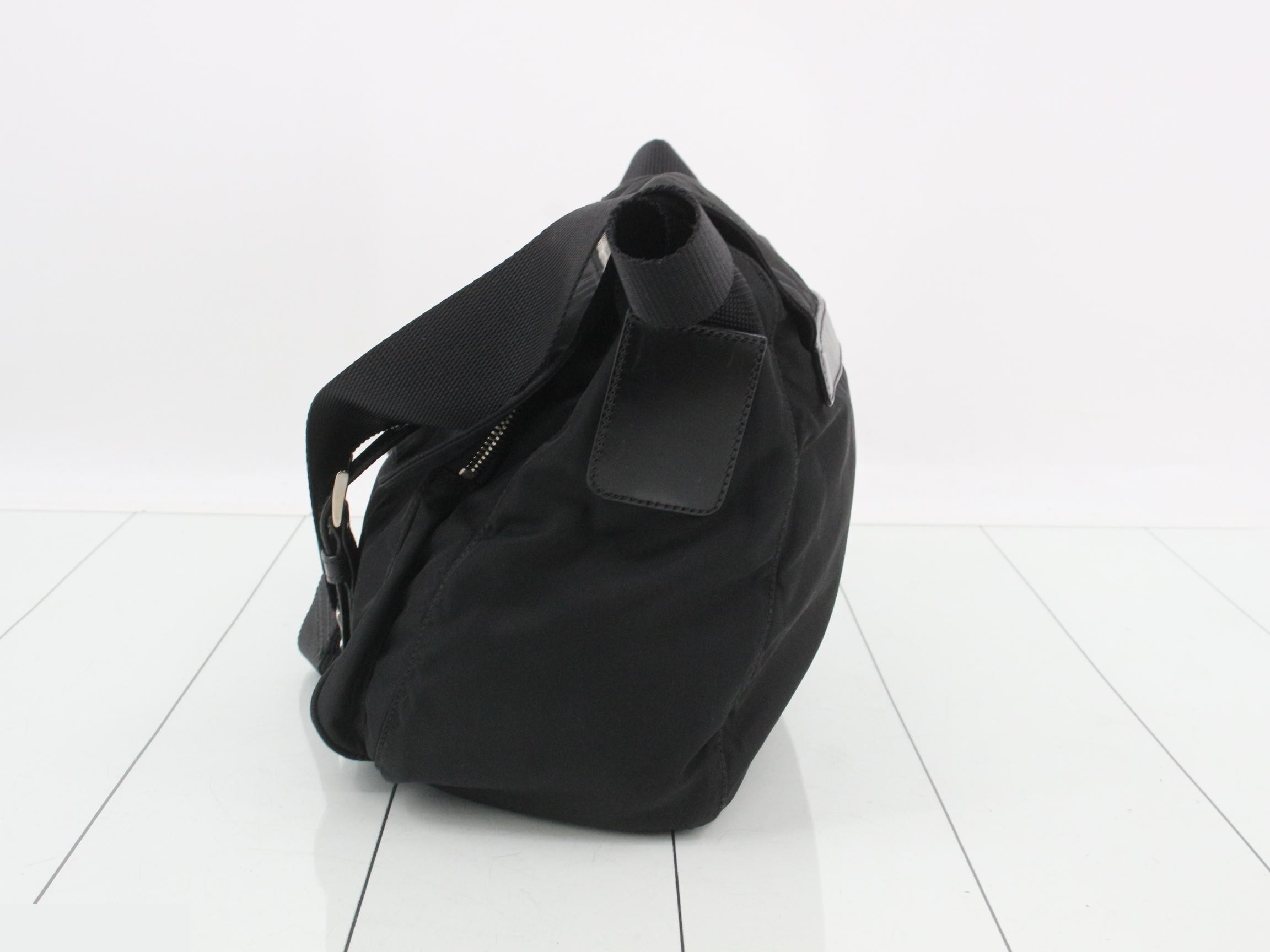 Tessuto Leather Triangle Plate Shoulder Bag, Black — view 3