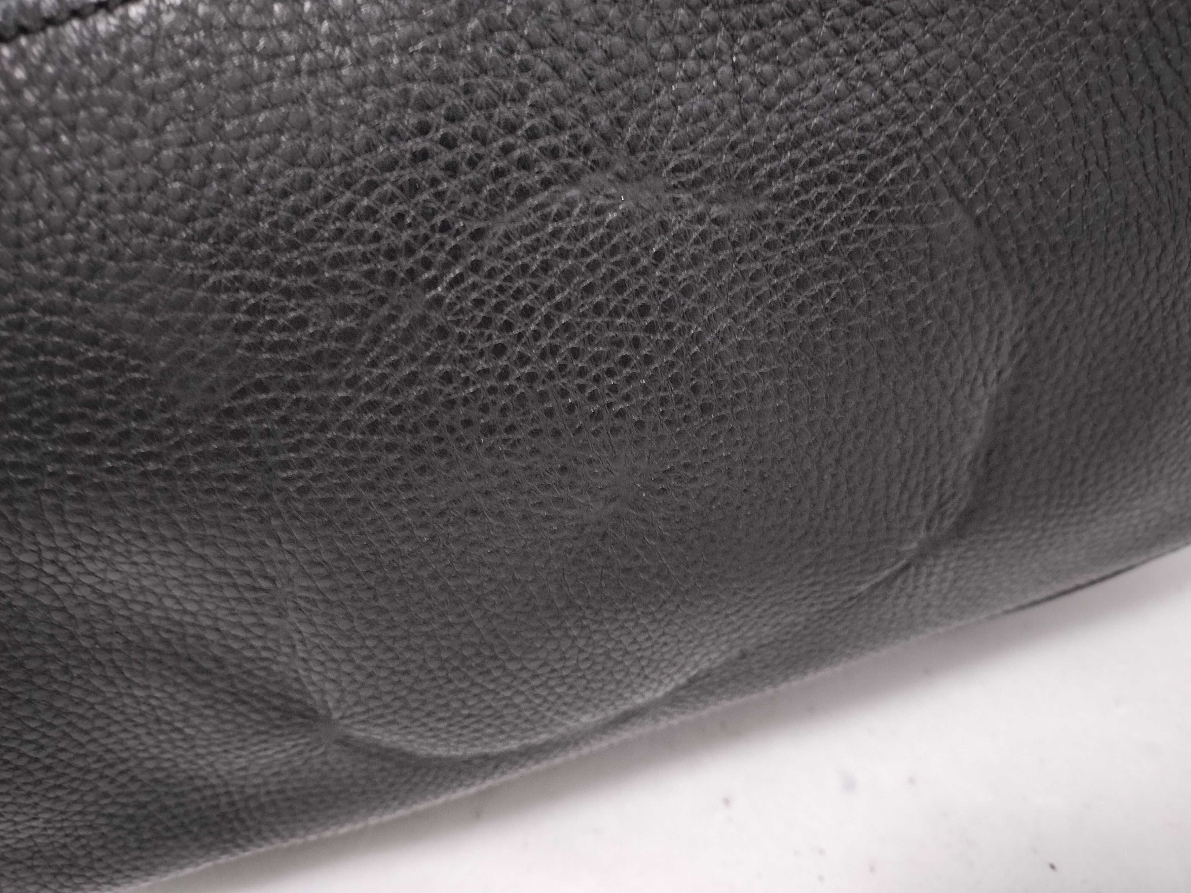 Vitello Daino Leather Handbag, Black Shoulder Bag — view 12