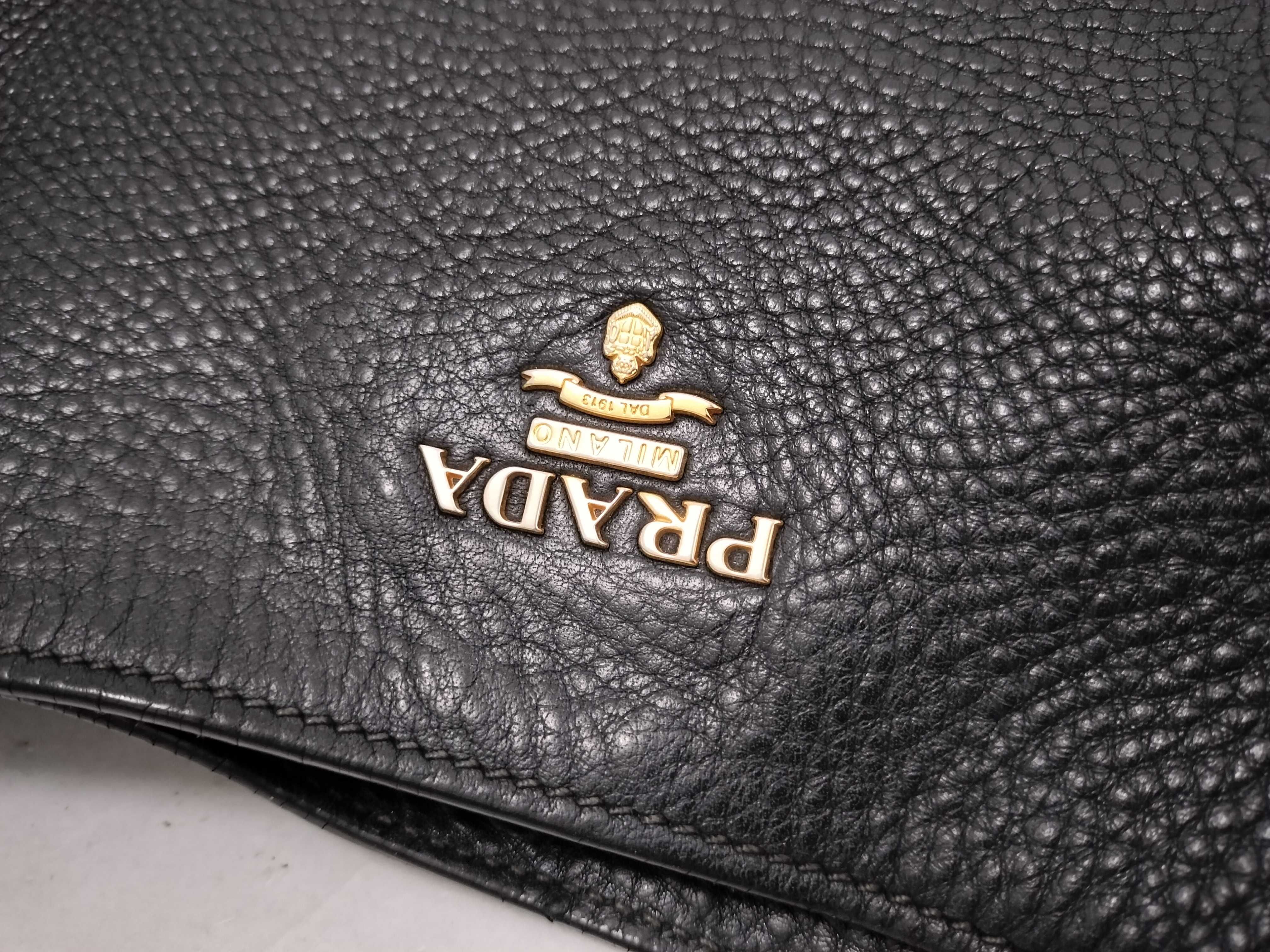 Vitello Daino Leather Handbag, Black Shoulder Bag — view 13