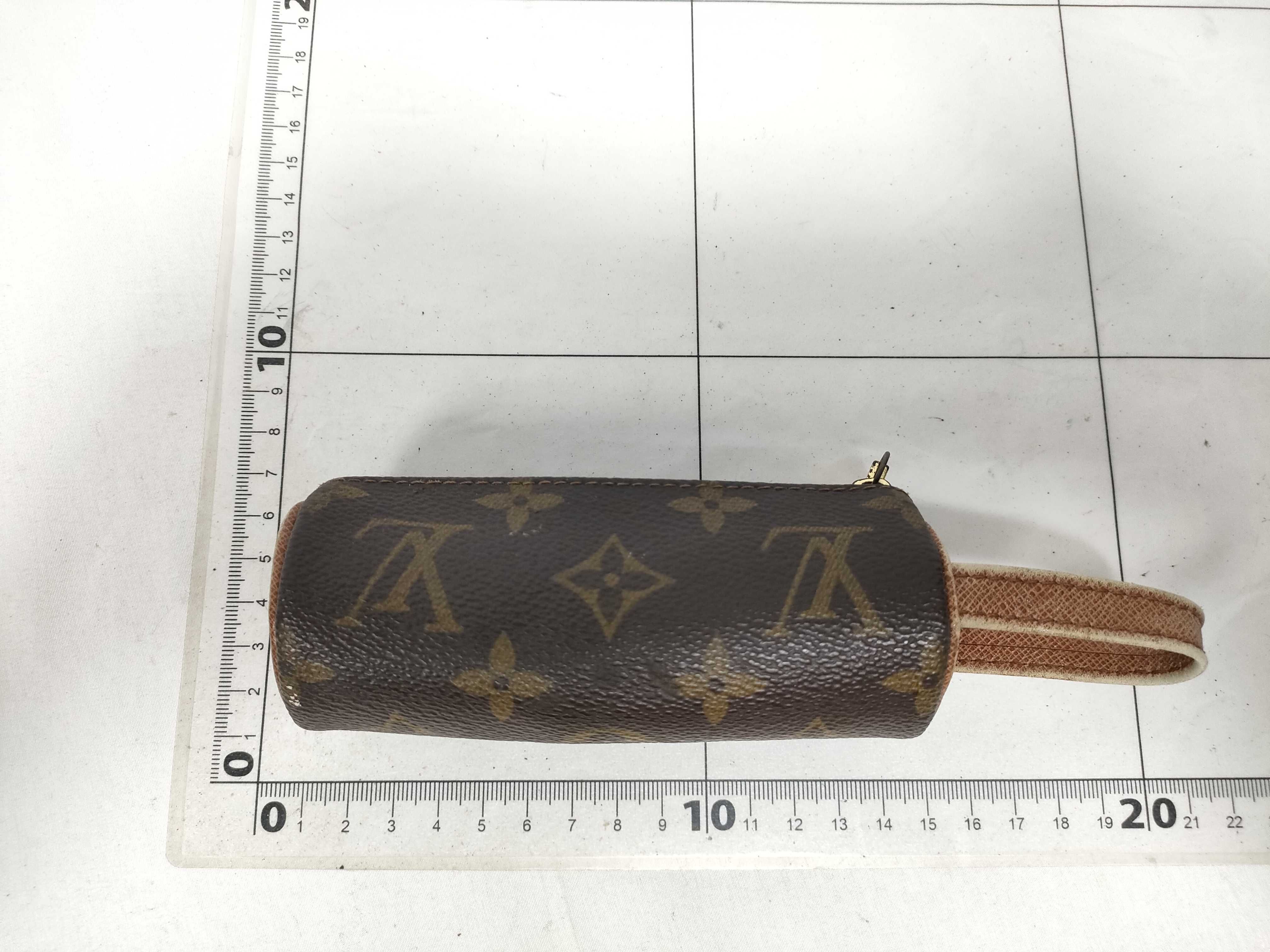 Monogram Louis Vuitton Mini Pouch — view 2