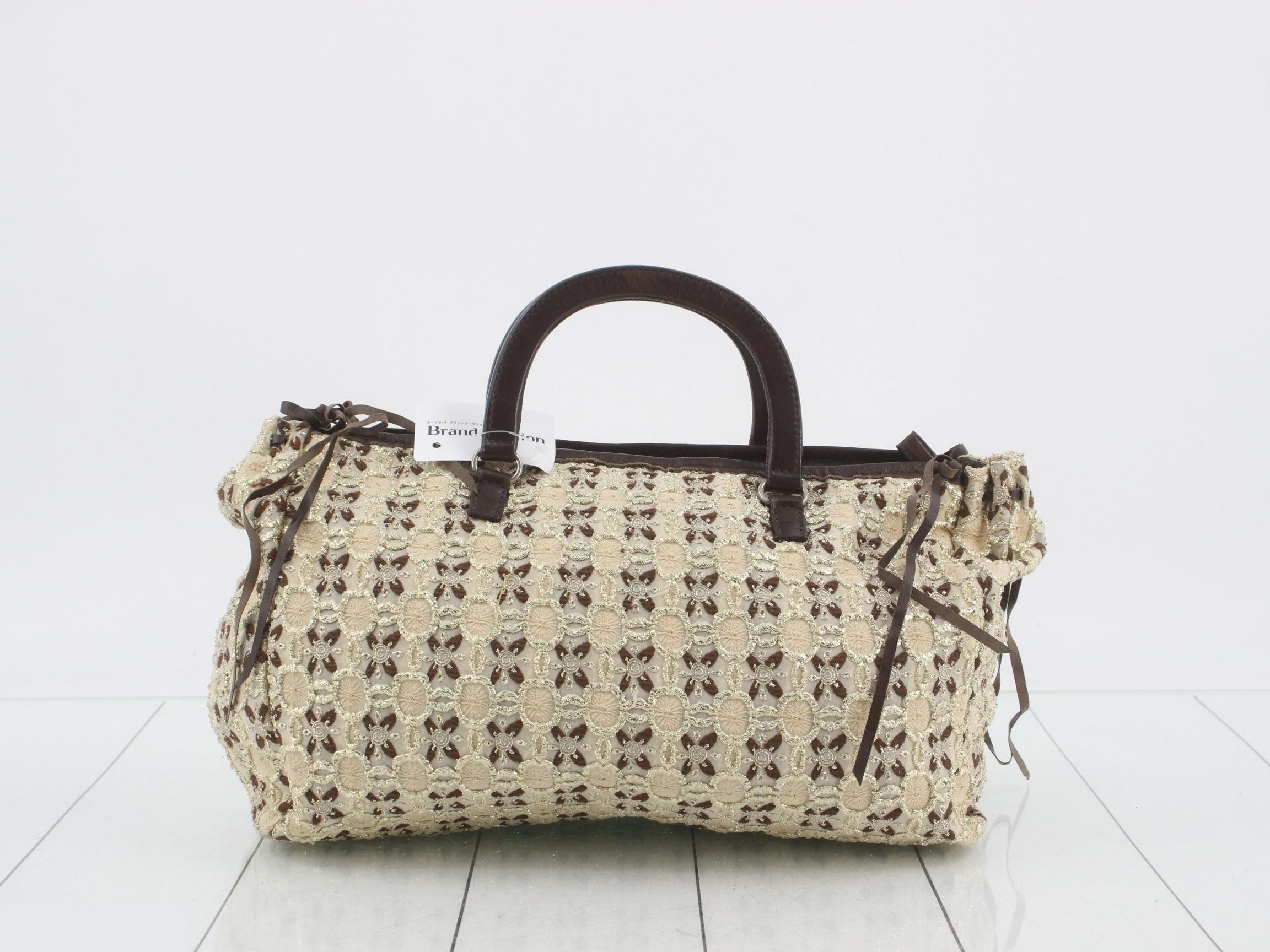 tweed handbag with embroidery and floral pattern. — view 2
