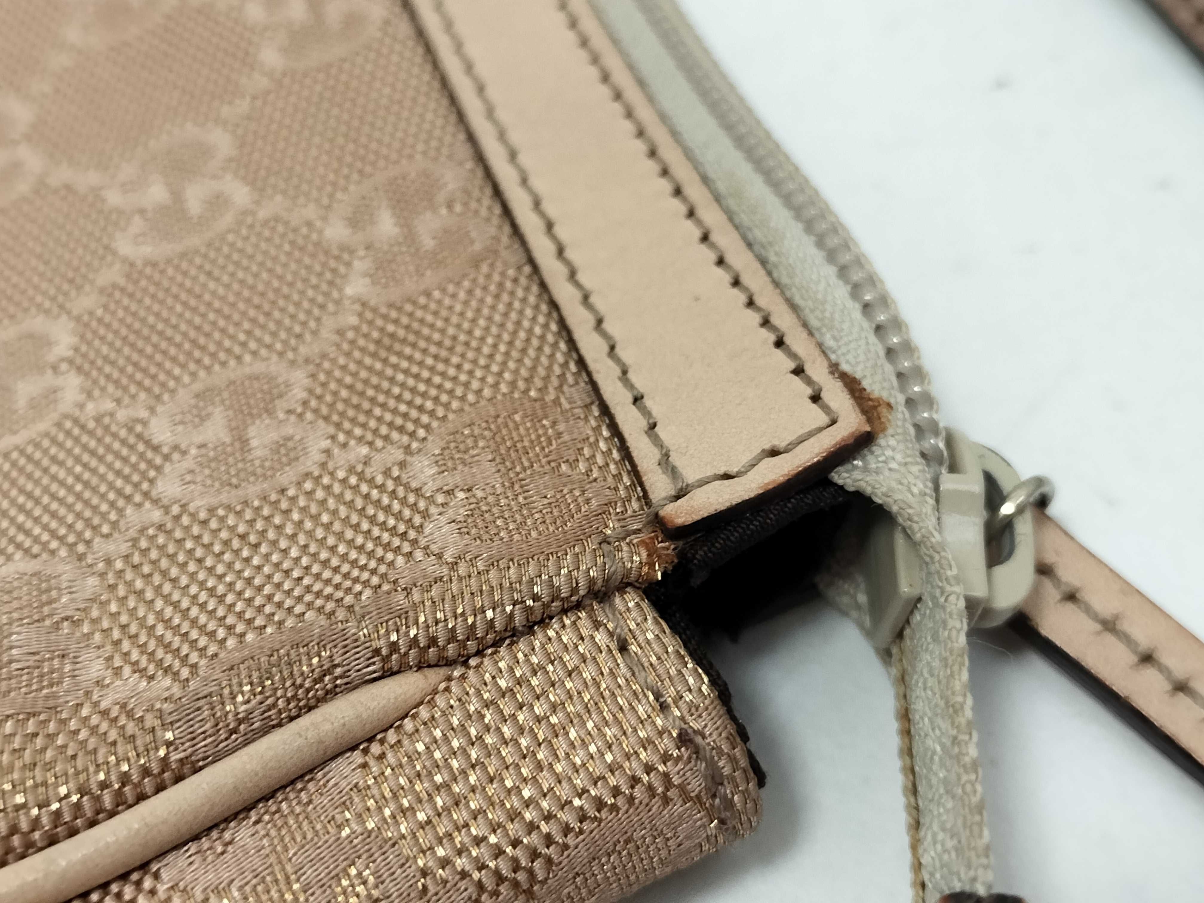 GG Canvas Gucci Pouch Handbag Abbey GG Canvas Pouch — view 13