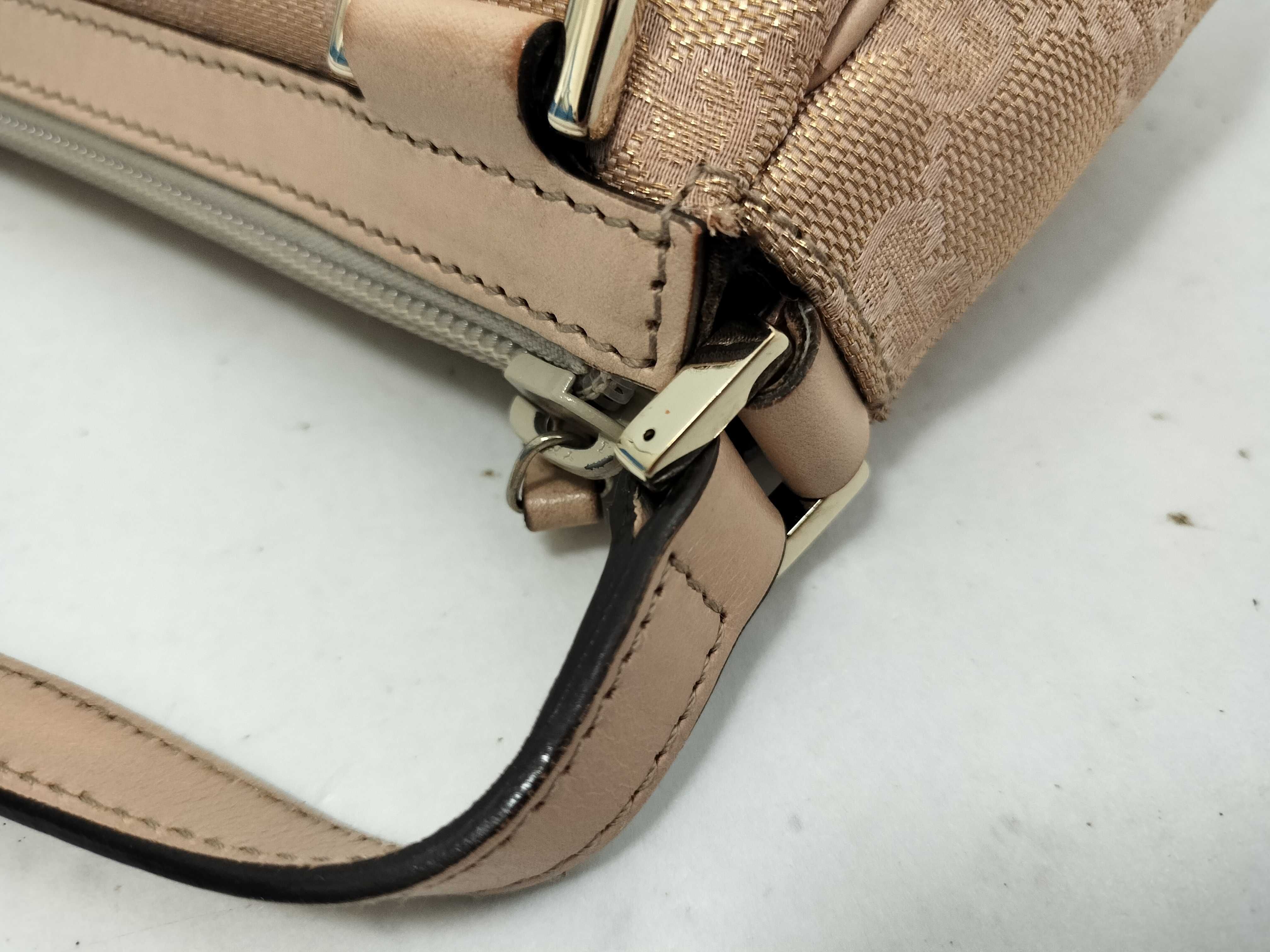 GG Canvas Gucci Pouch Handbag Abbey GG Canvas Pouch — view 5