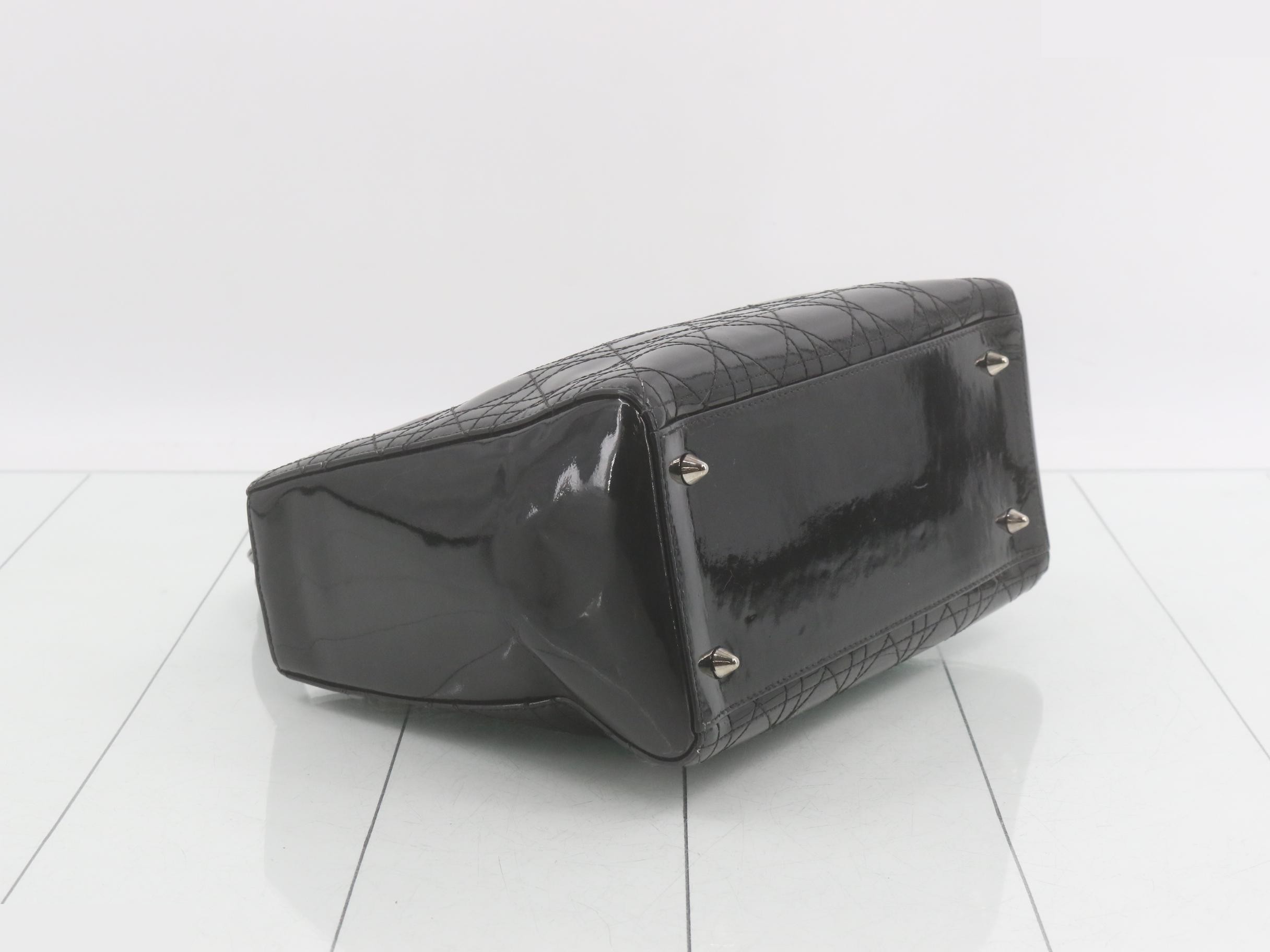 handbag — view 5