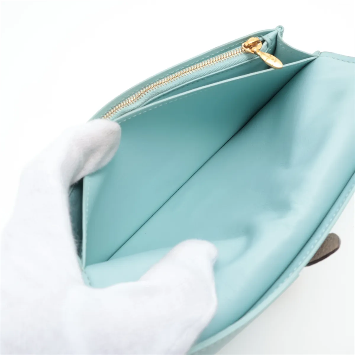 Taurillon LV Vertical Wallet M81367 Galet Long Wallet with initials, RFID unresponsive, serial number unknown. — view 5