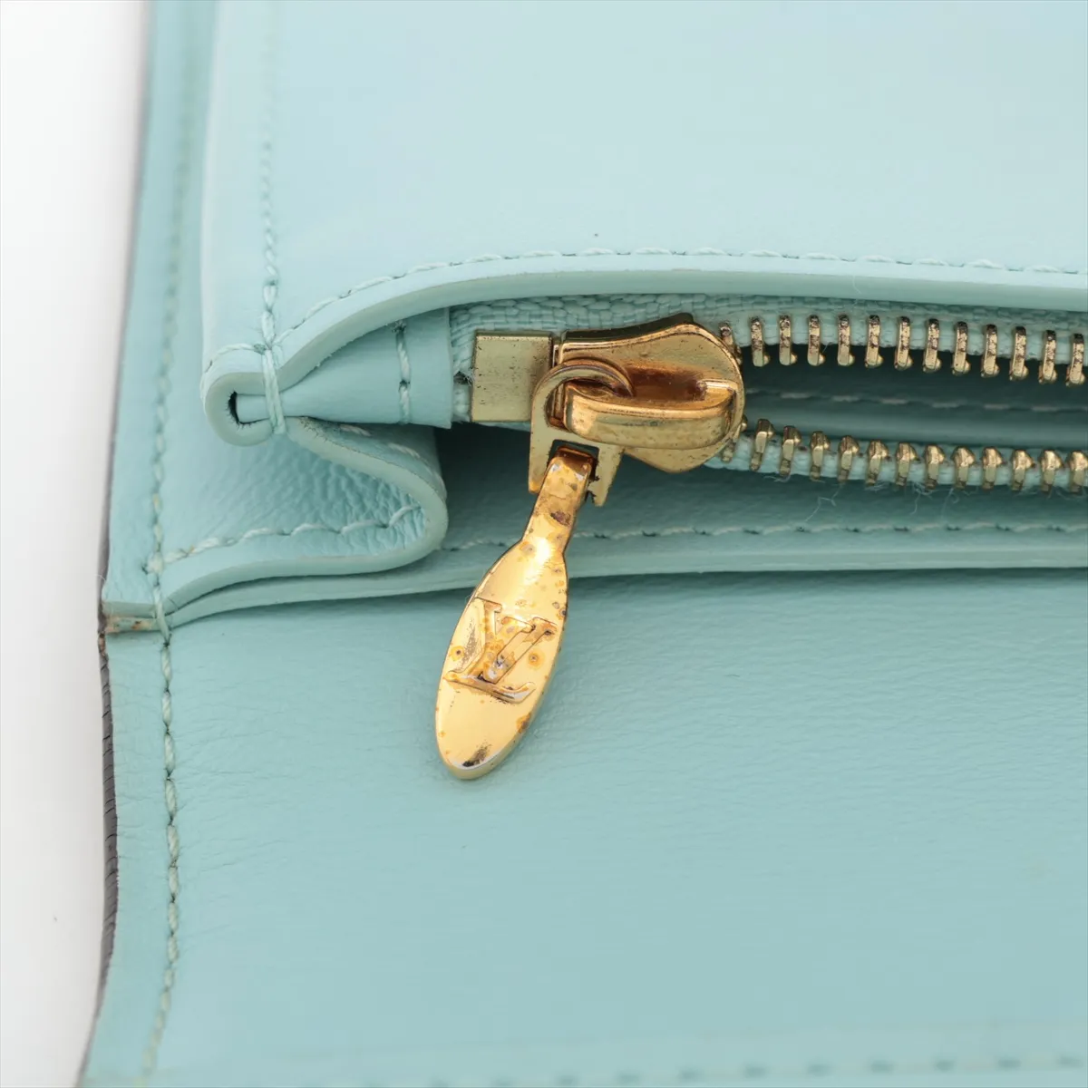 Taurillon LV Vertical Wallet M81367 Galet Long Wallet with initials, RFID unresponsive, serial number unknown. — view 10