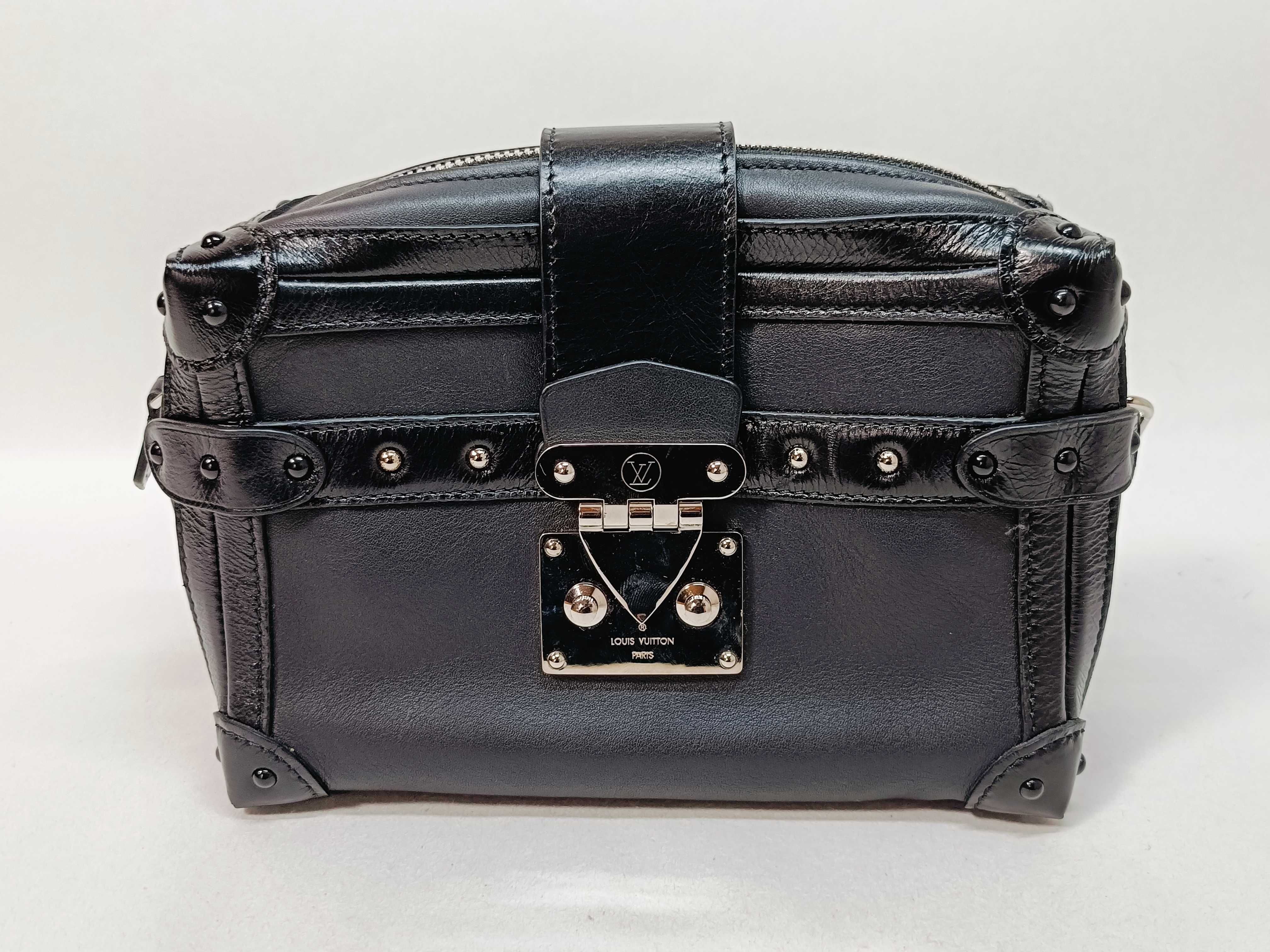 Petite Malle Soft MM Shoulder Bag