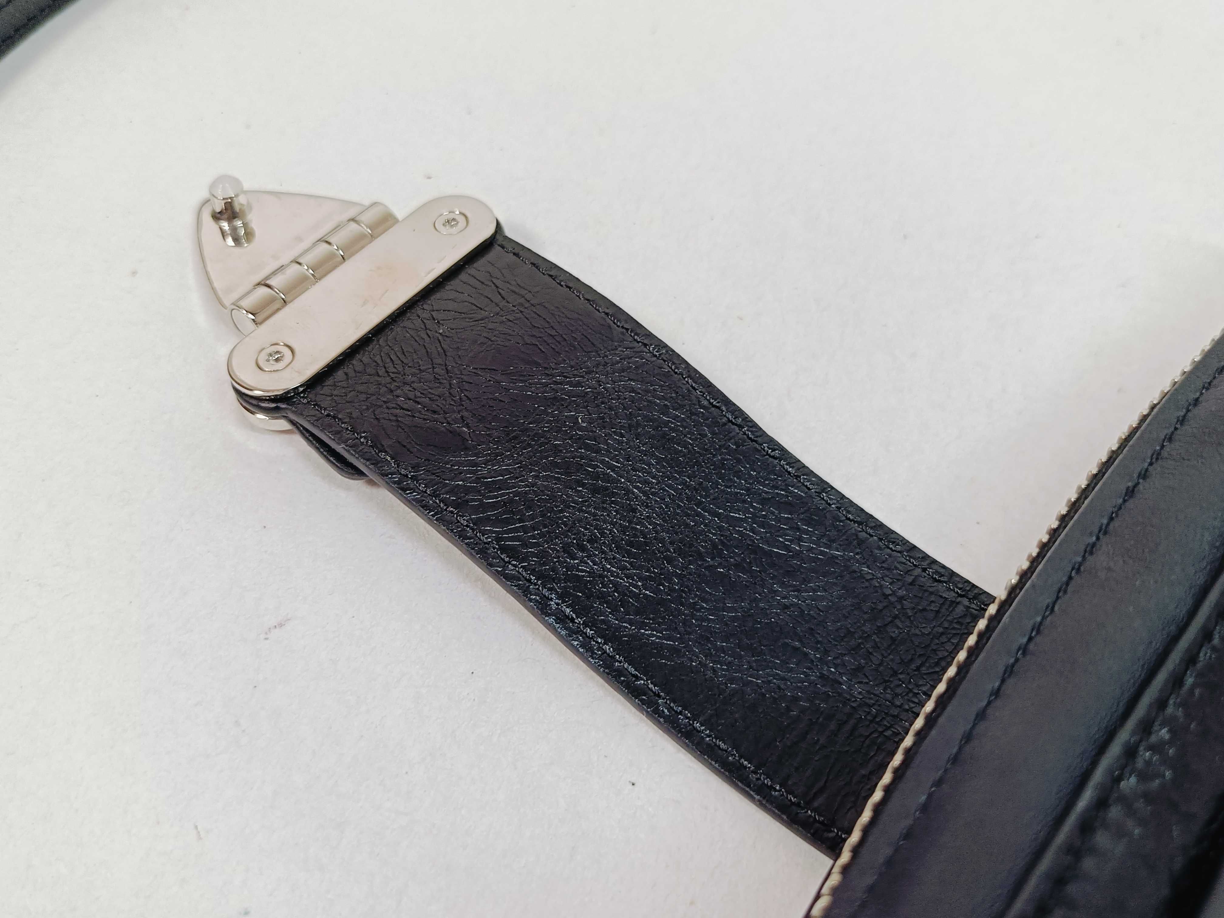 Petite Malle Soft MM Shoulder Bag — view 11