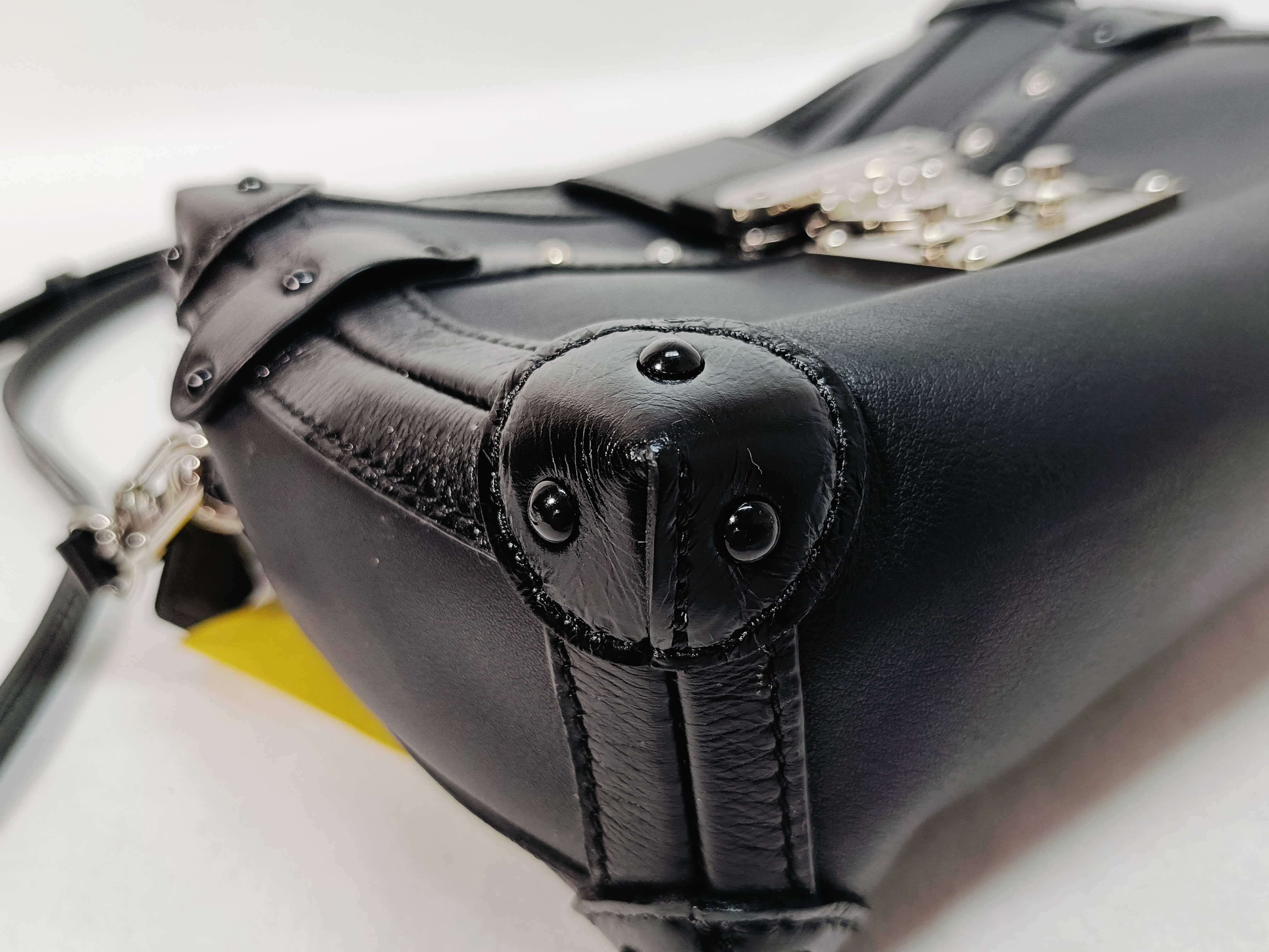 Petite Malle Soft MM Shoulder Bag — view 6