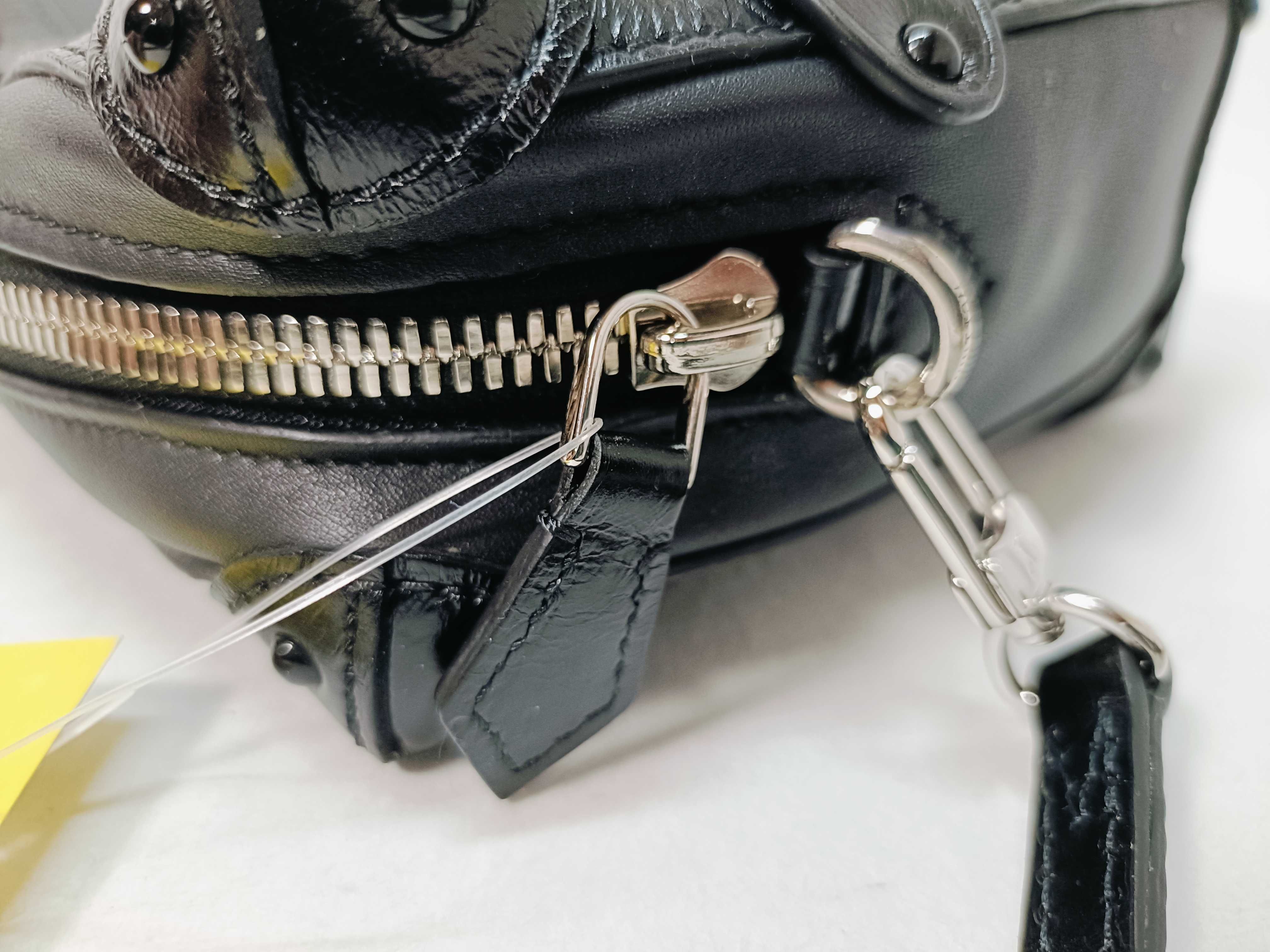 Petite Malle Soft MM Shoulder Bag — view 8