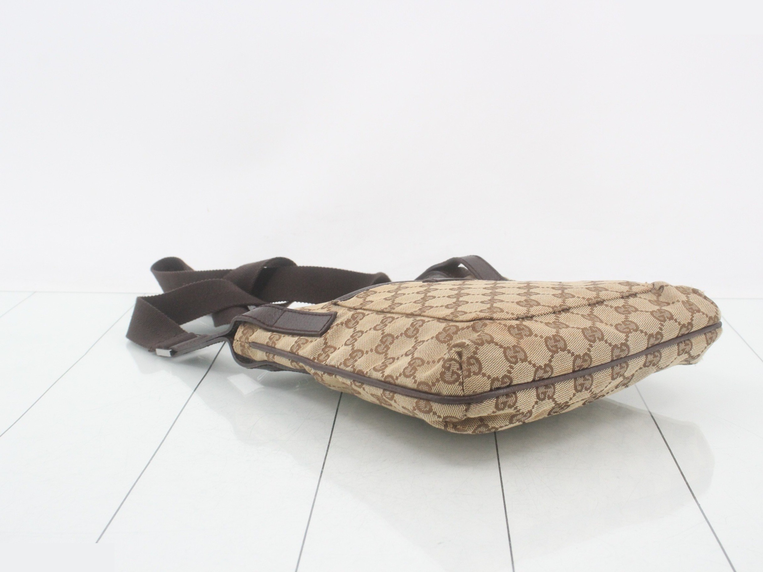 GG Canvas Shoulder Bag — view 5