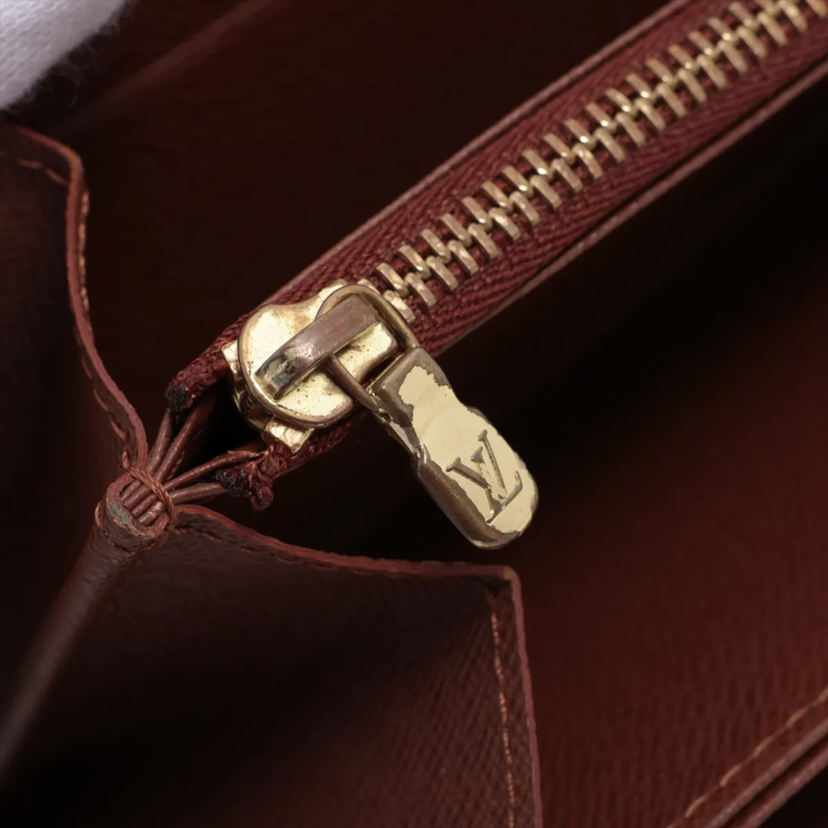Monogram Rose Zippy Wallet M93759 CA0089 Brown Round Zip Wallet — view 12