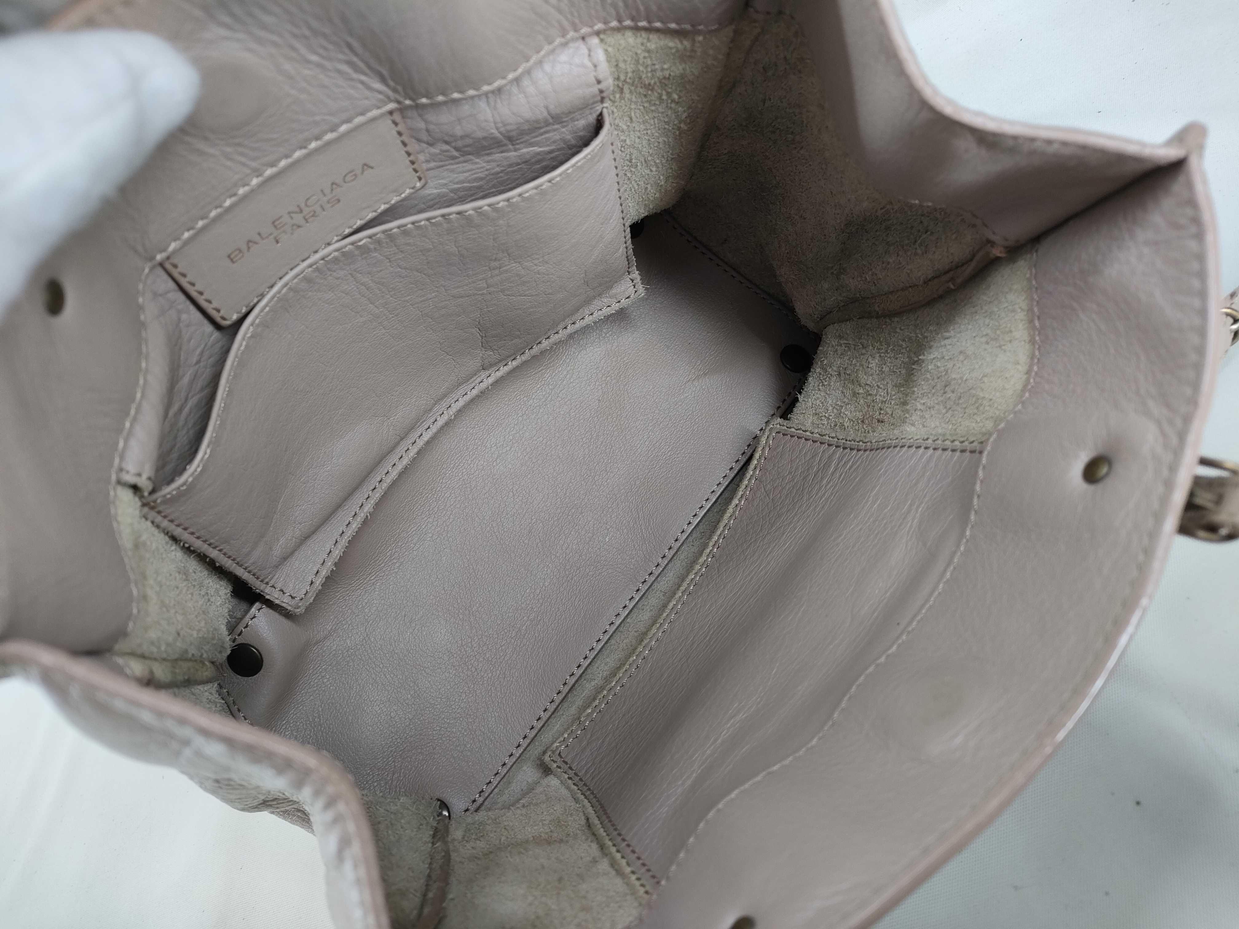 bag Balenciaga Lucity Mini beige handbag — view 9