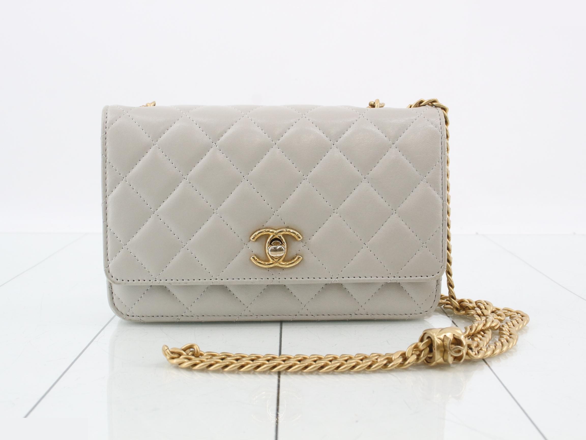 Lambskin Matelassé Ball Chain Wallet