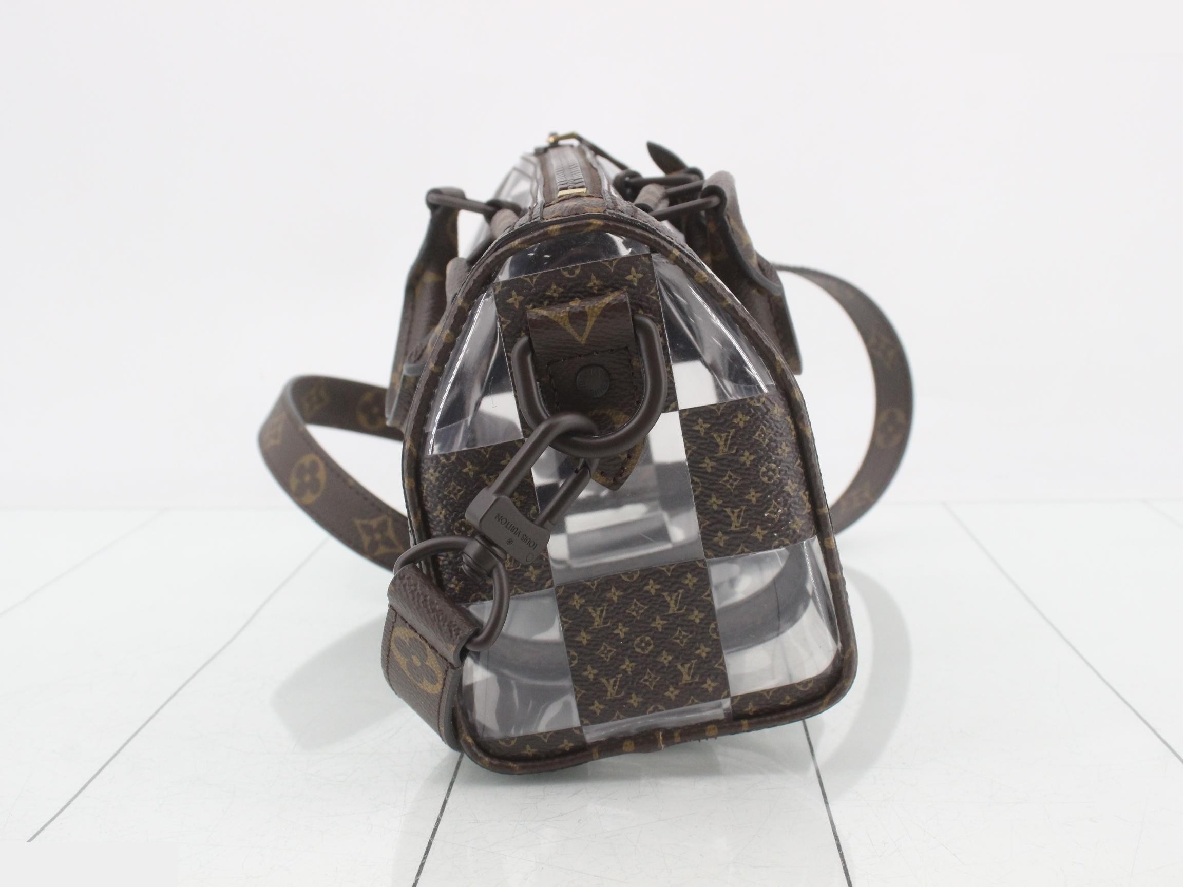 Monogram Chess Keepall Bandoulière 25 2-Way Shoulder/Handbag — view 4