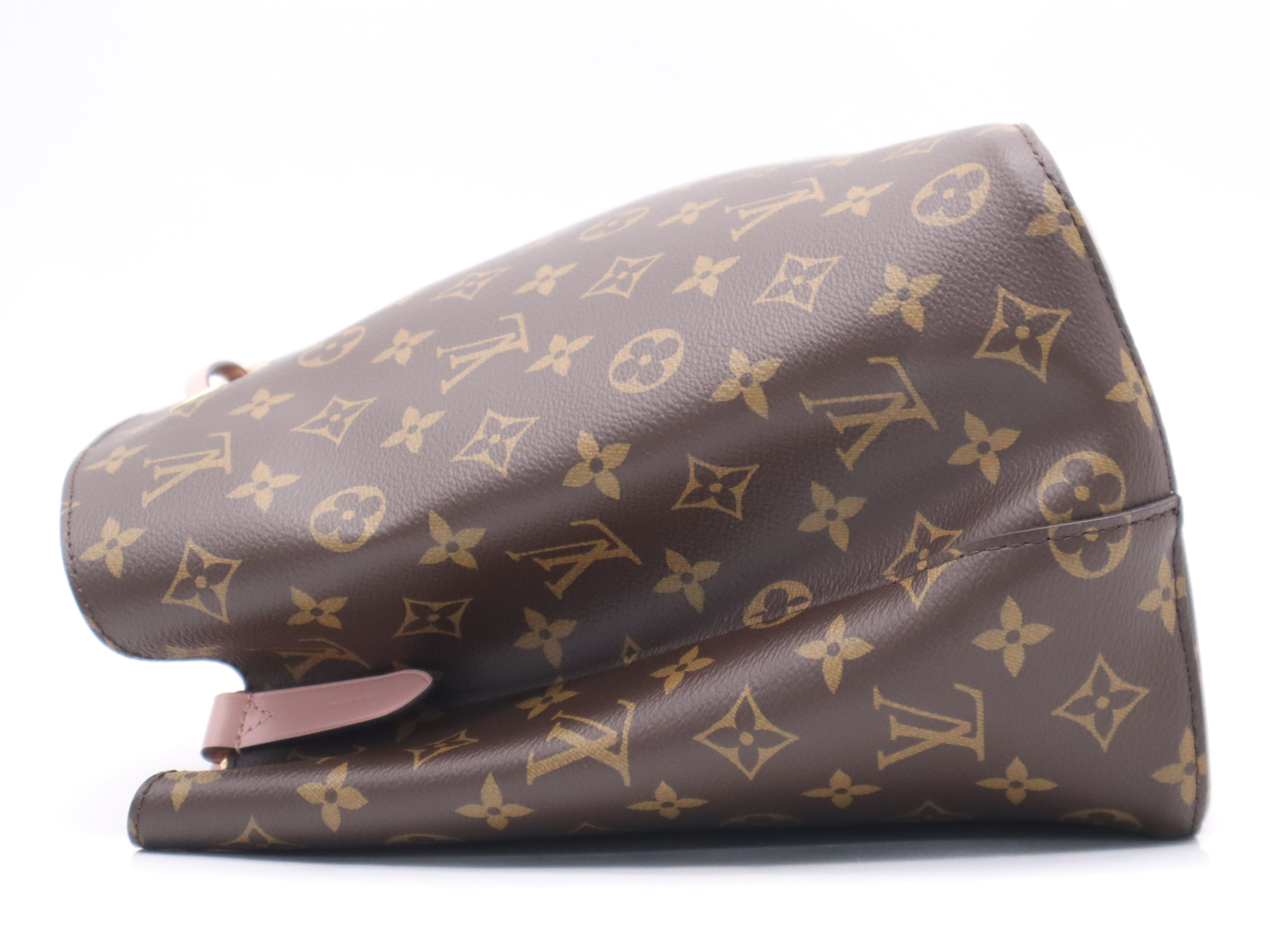 M44022 Monogram Neo Noe Poudre Shoulder Bag with Shoulder Strap (RFID Detected) — view 3