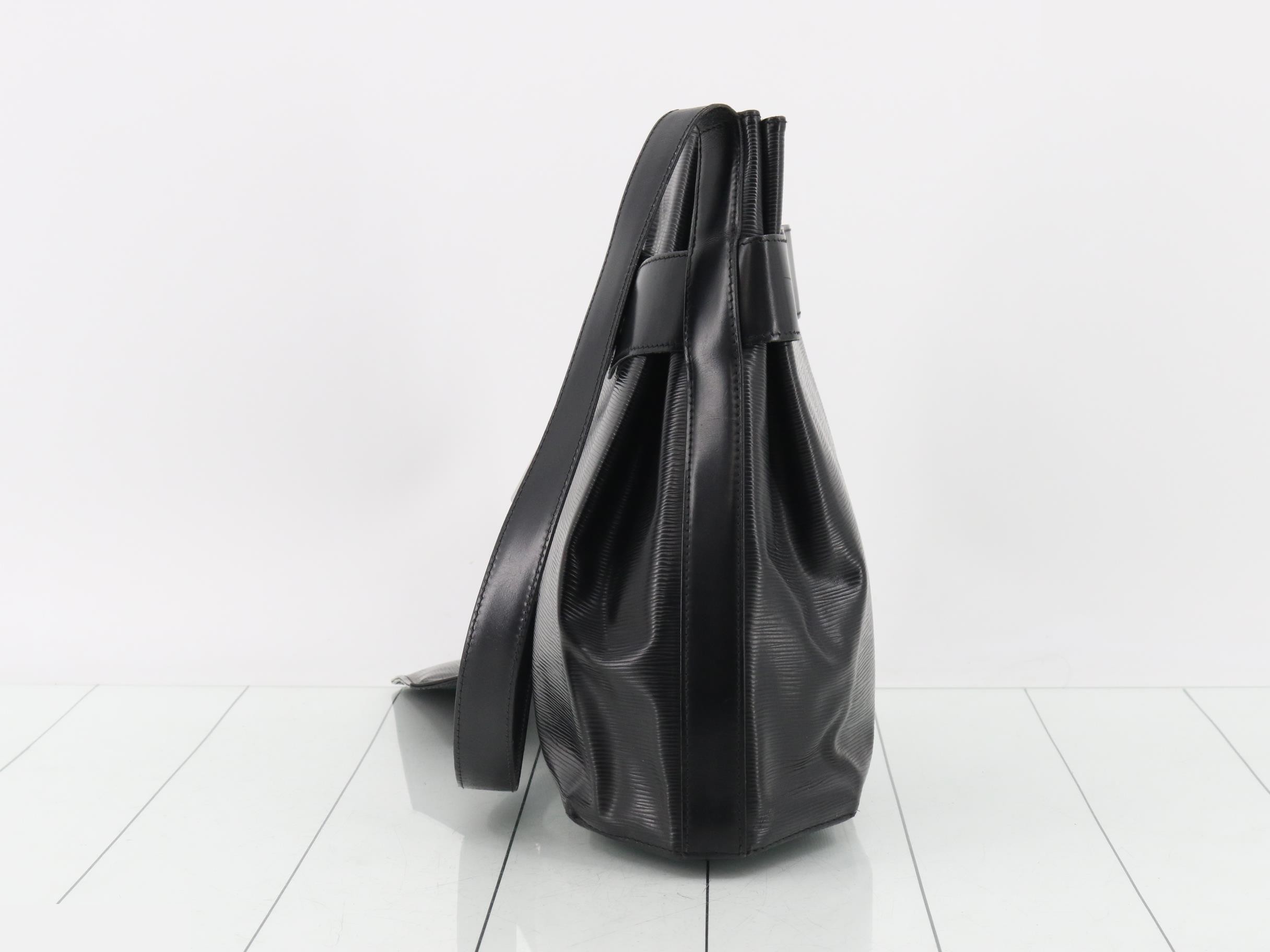 Shoulder bag — view 3