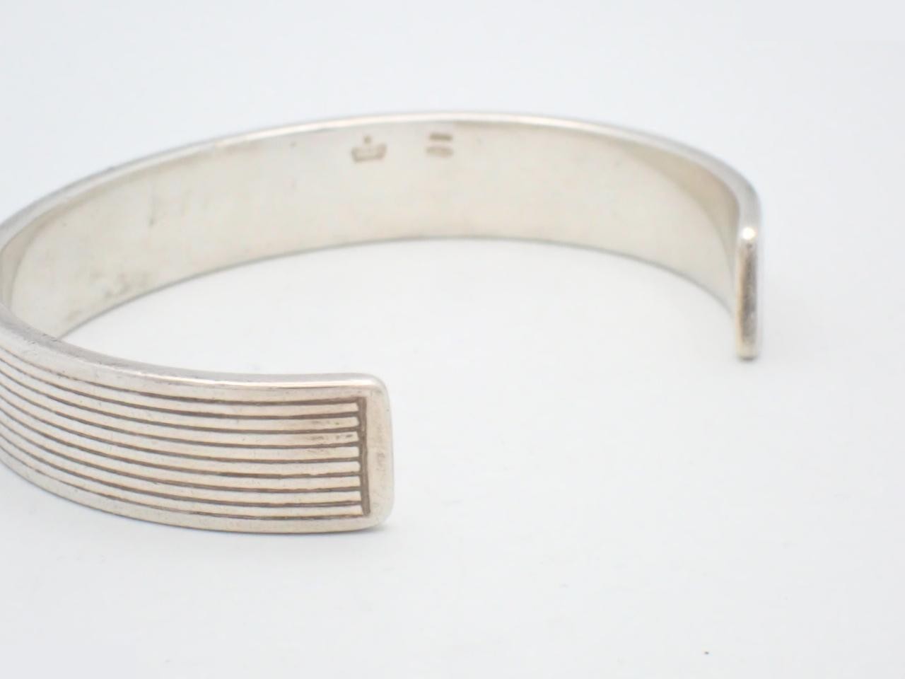 Bangle, wrist circumference approximately 19 cm, 925 sterling silver / 45.2 g — view 3