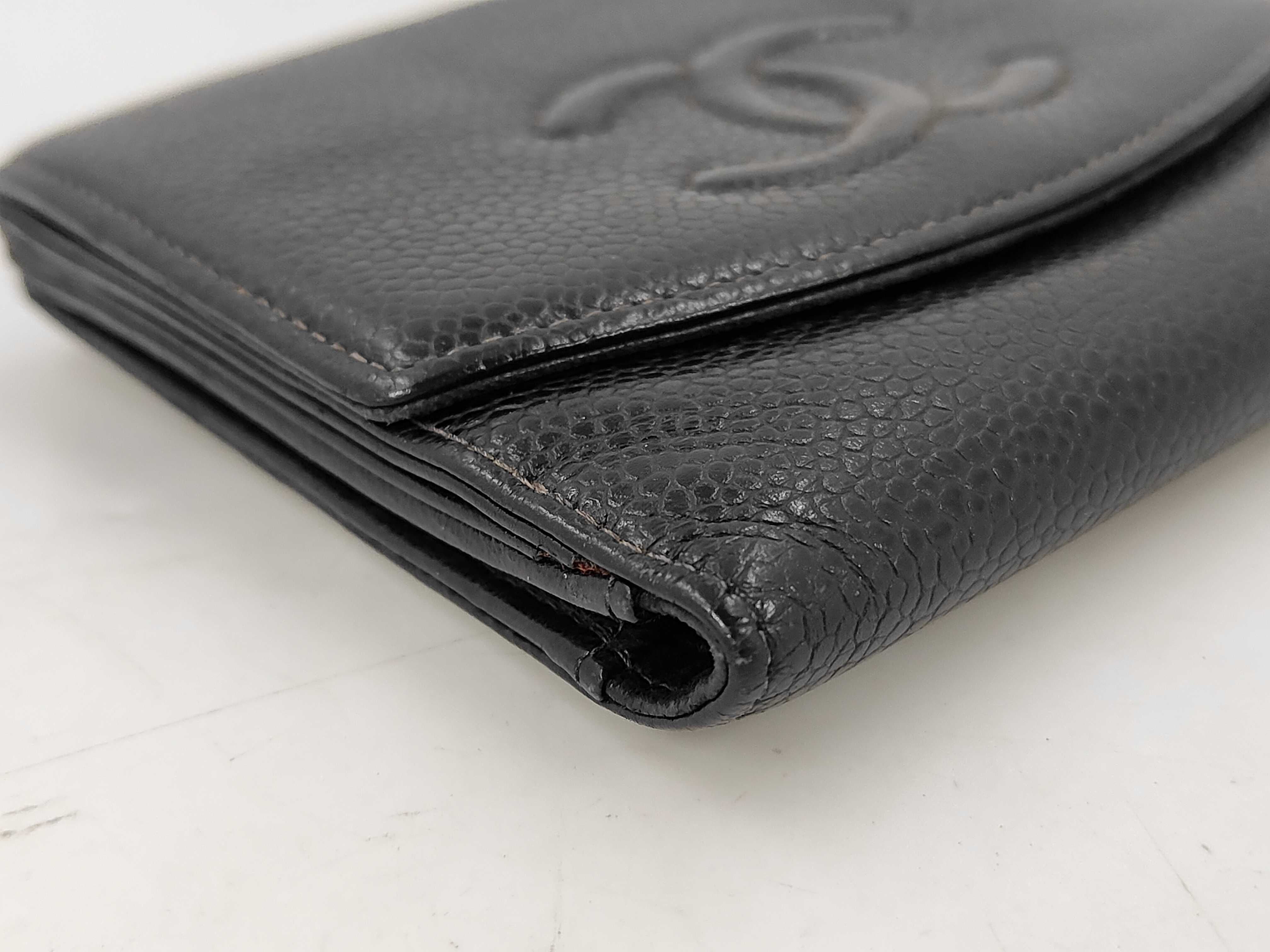 bi-fold wallet, caviar leather, gold hardware, black, 6893609 — view 4